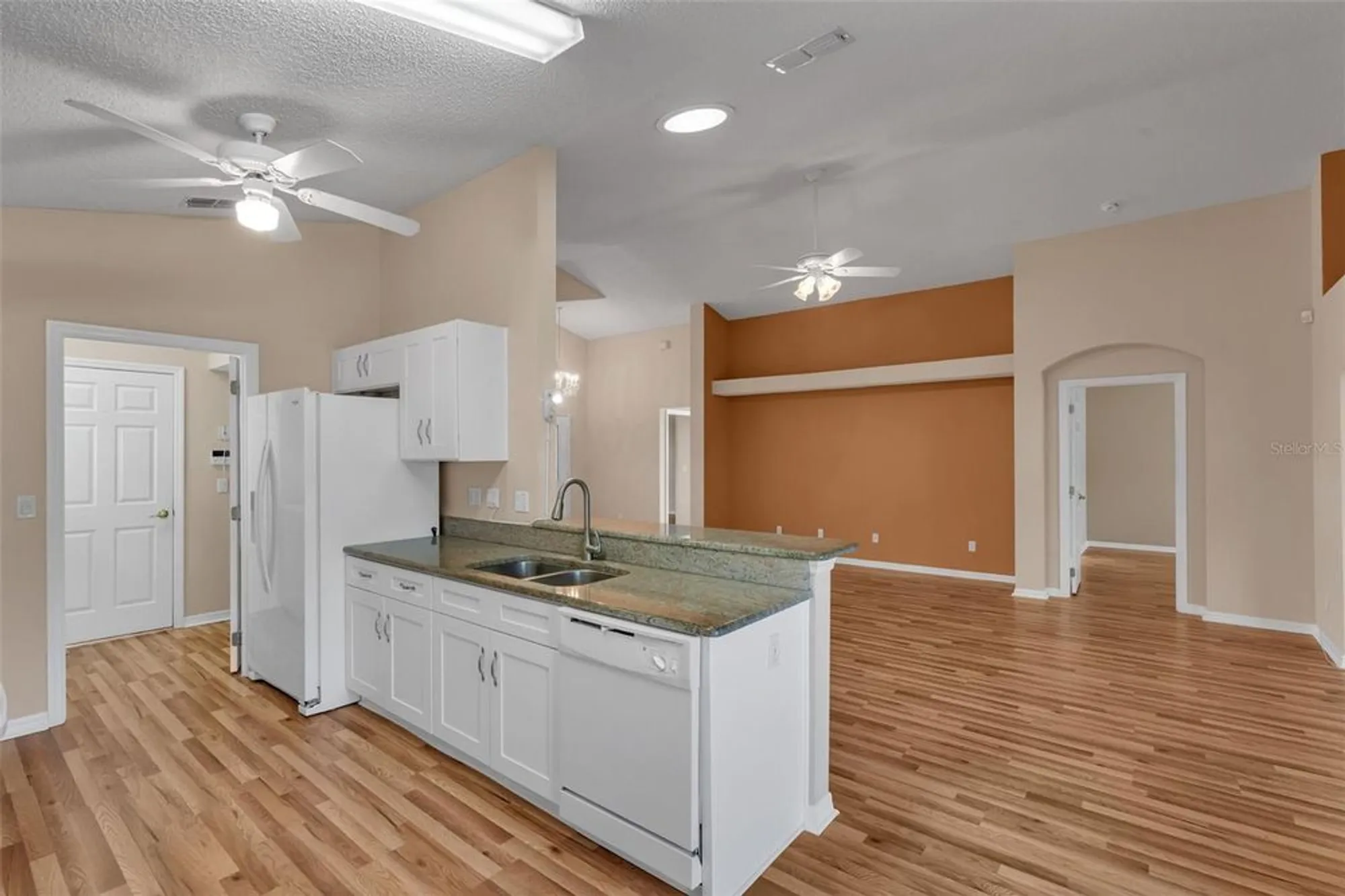 Property Slideshow image 13 of 44 | 3566 eversholt st, Clermont, FL, 34711