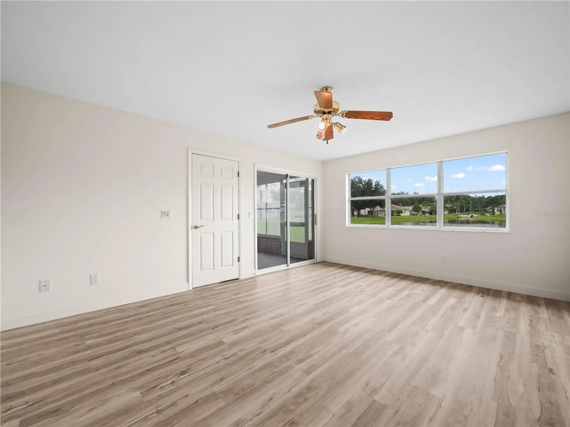 Property Slideshow image 9 of 20 | 6341 silver lakes dr, Lakeland, FL, 33810