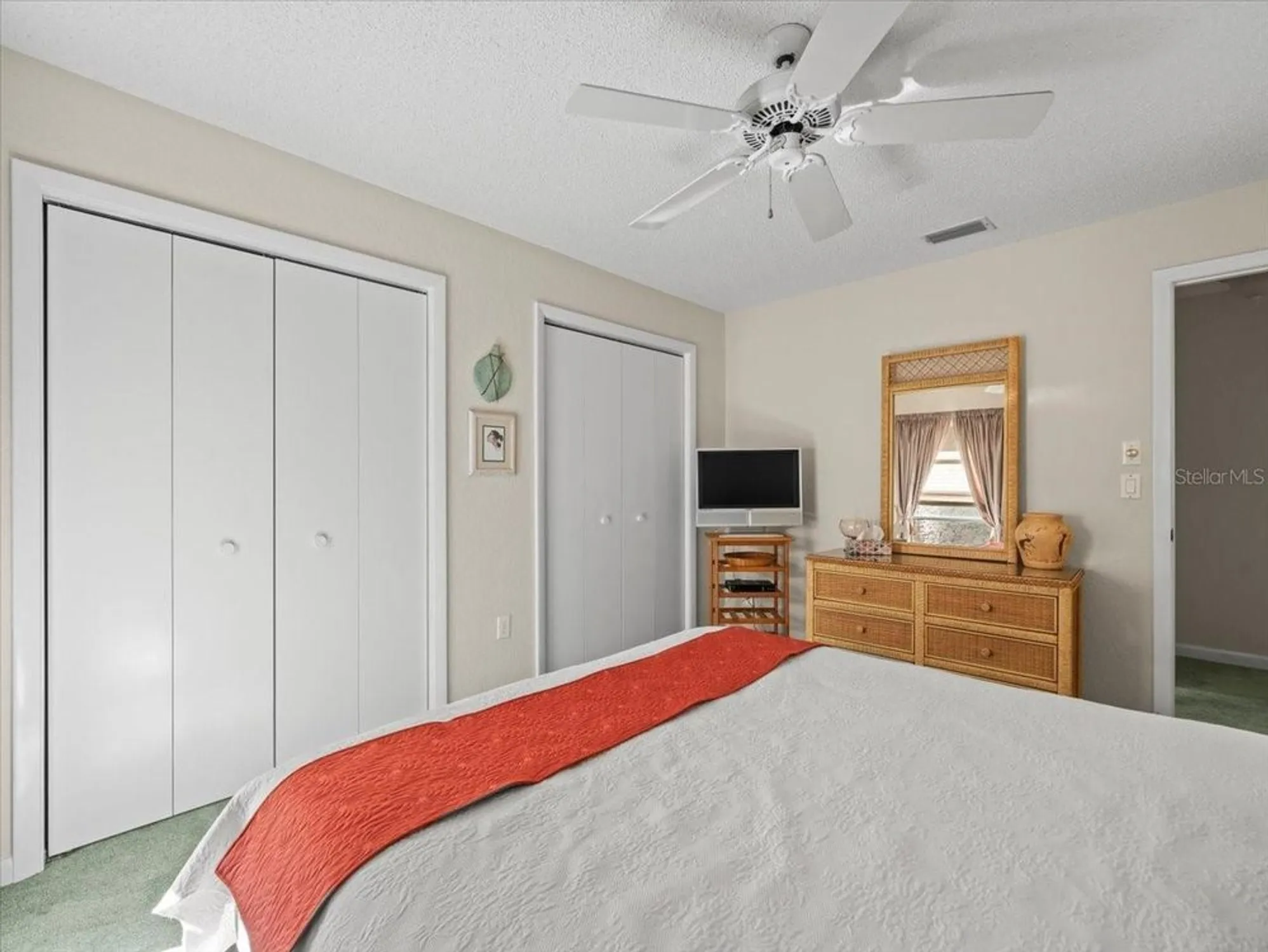 Property Slideshow image 36 of 58 | 9355 french quarters cir, Weeki Wachee, FL, 34613
