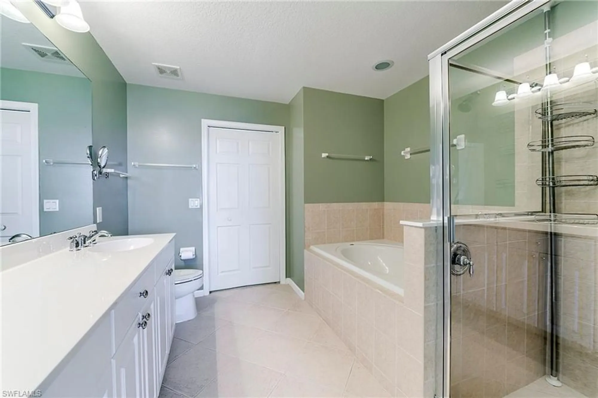 Property Slideshow image 34 of 44 | 3090 meandering way 101, Fort Myers, FL, 33905