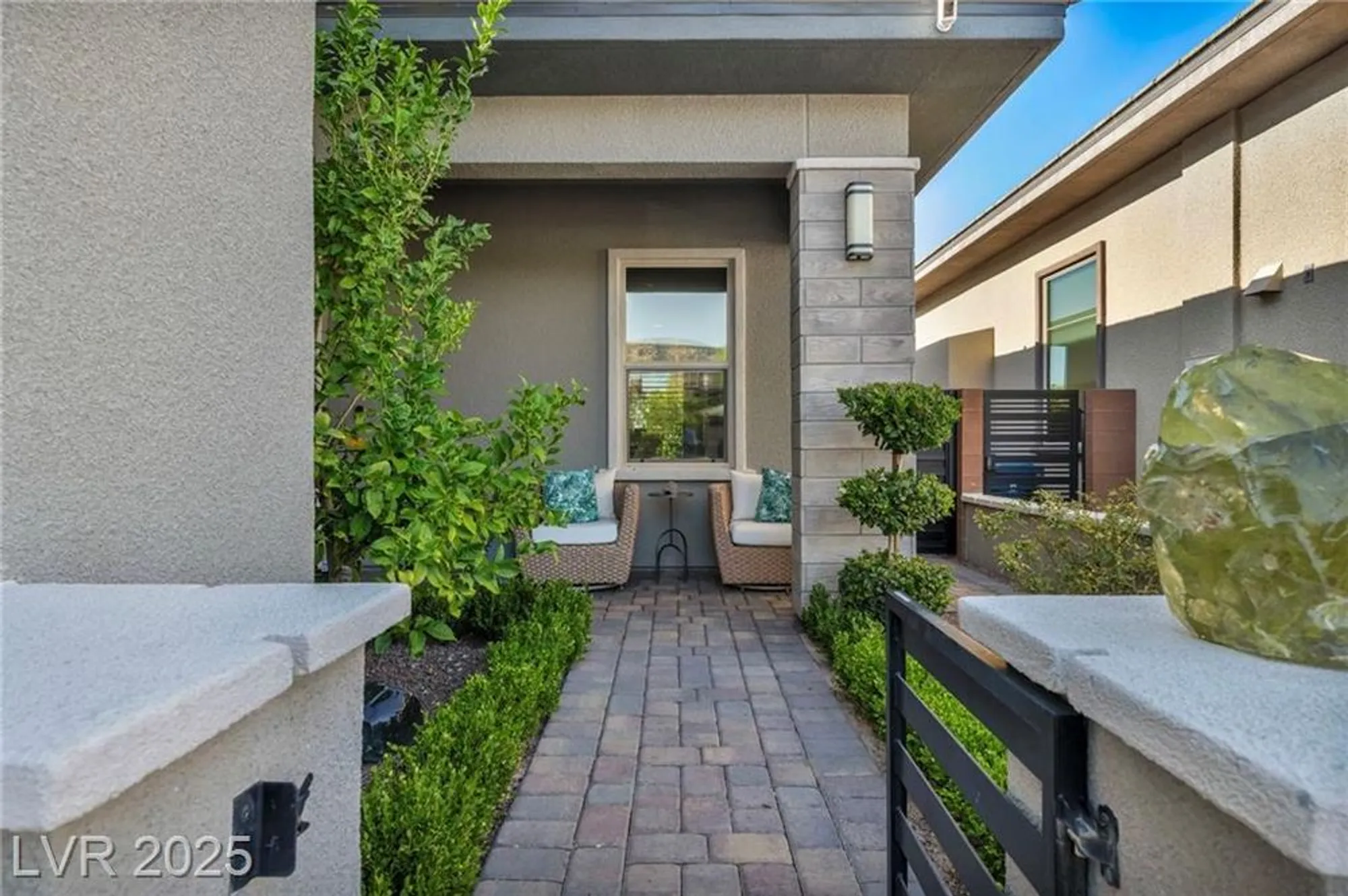 Property Slideshow image 7 of 87 | 9988 regency square ave, Las Vegas, NV, 89148