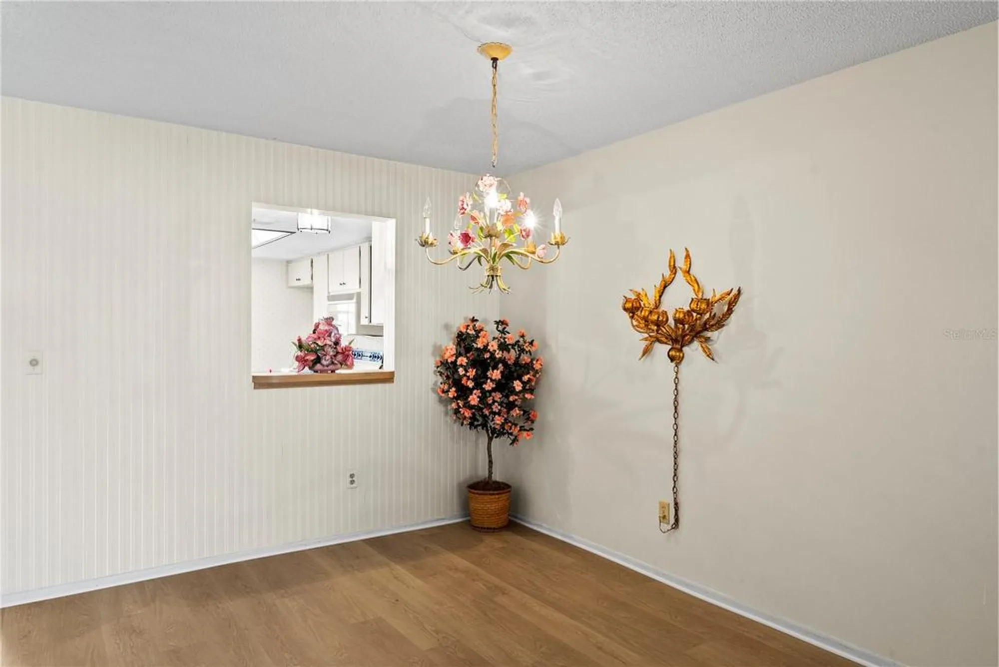 Property Slideshow image 38 of 100 | 3420 stonehaven ct d, Palm Harbor, FL, 34684