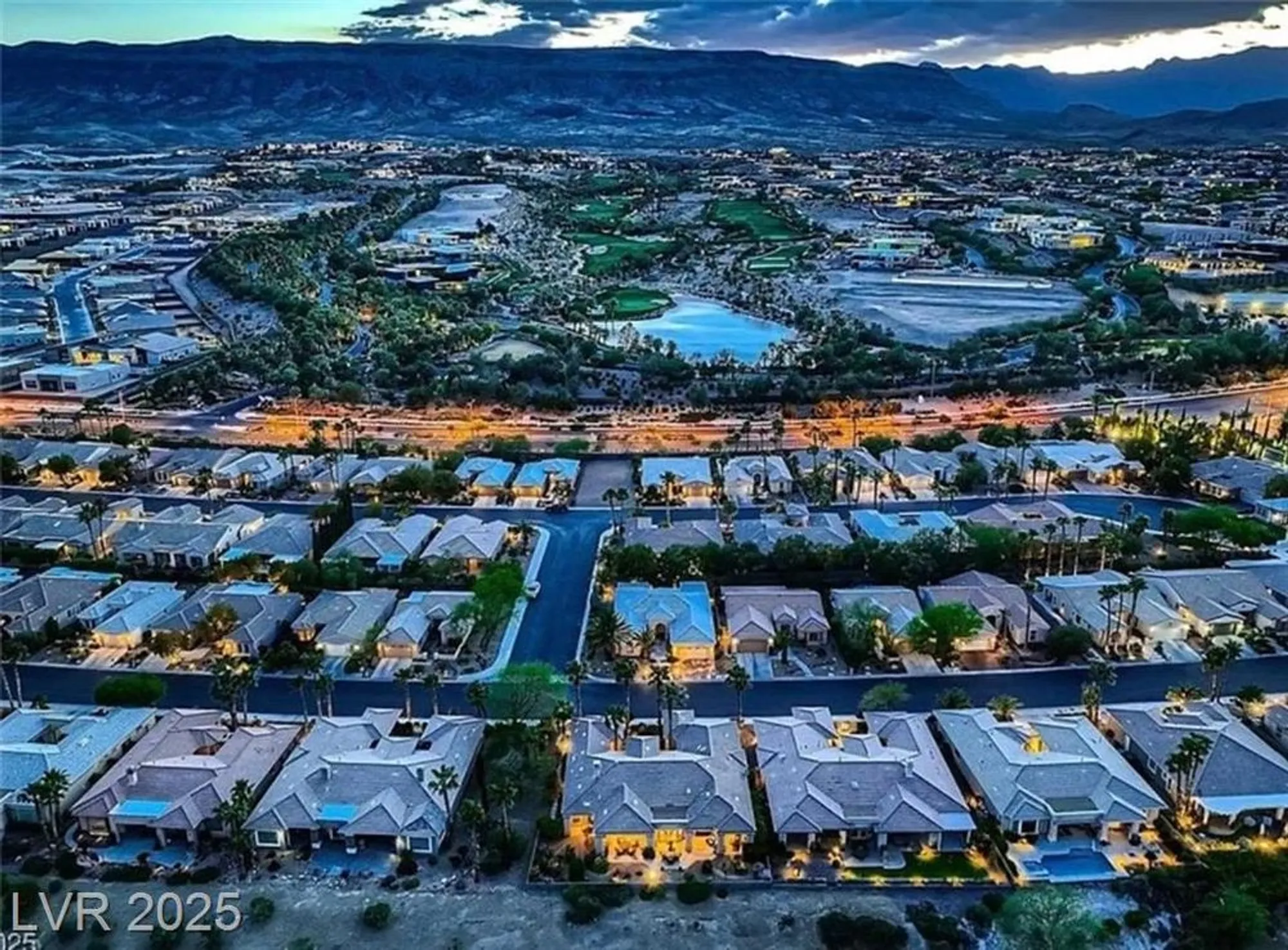 Property Slideshow image 41 of 47 | 4596 bersaglio st, Las Vegas, NV, 89135