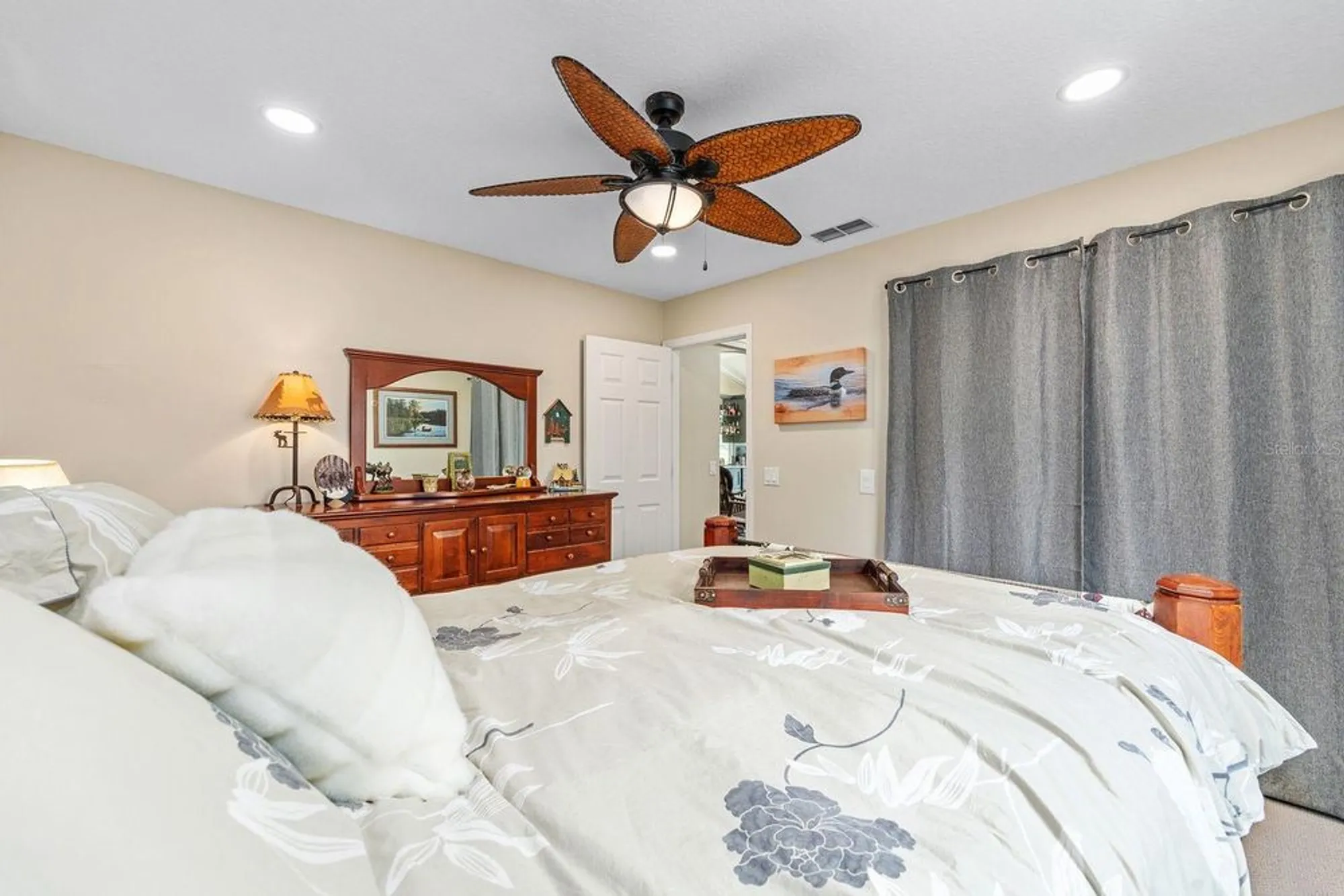 Property Slideshow image 19 of 38 | 917 ramos dr, The Villages, FL, 32159