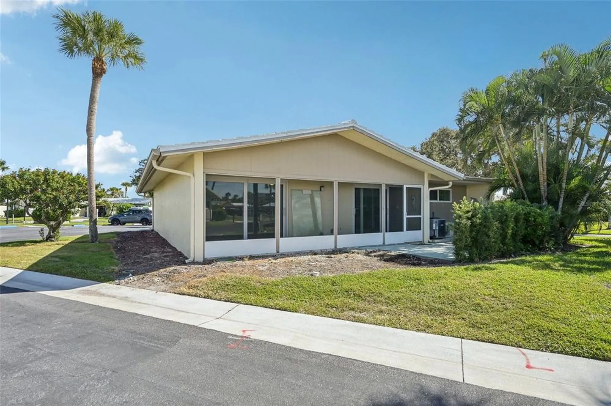 Property Slideshow image 23 of 35 | 113 whispering sands dr v-47, Sarasota, FL, 34242