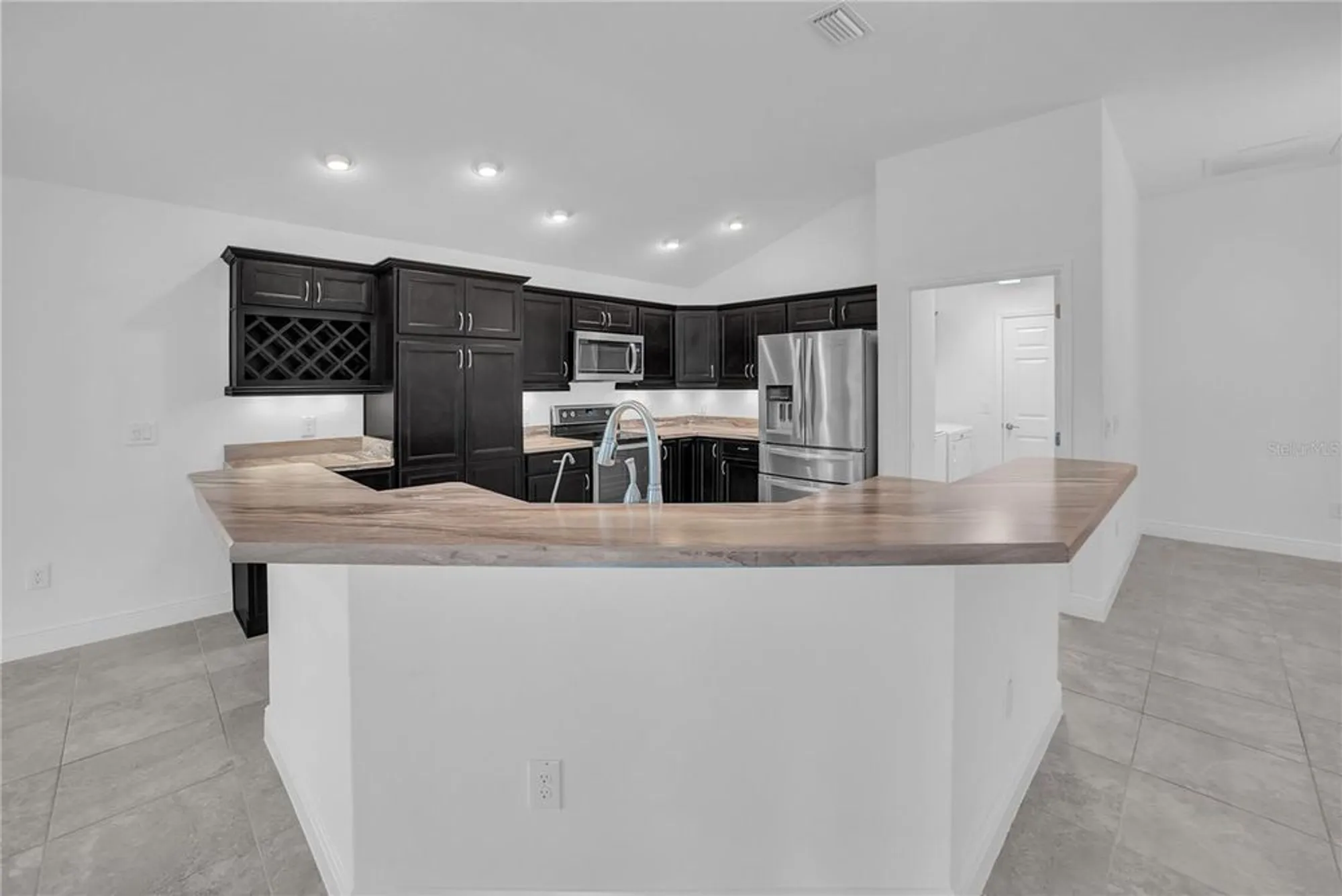 Property Slideshow image 15 of 55 | 3233 lowe ct, The Villages, FL, 32163