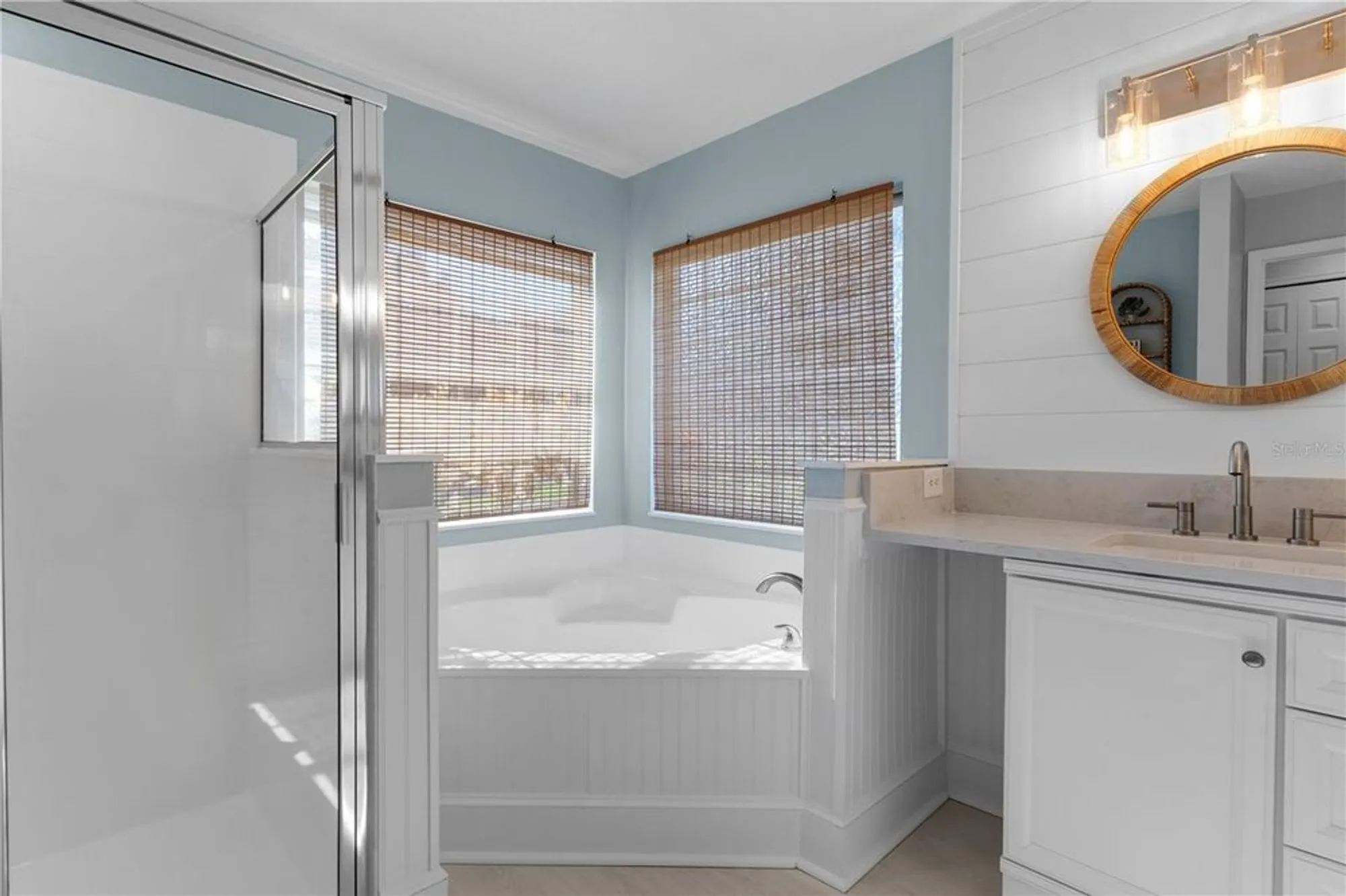 Property Slideshow image 39 of 86 | 5252 grove mnr, Lady Lake, FL, 32159