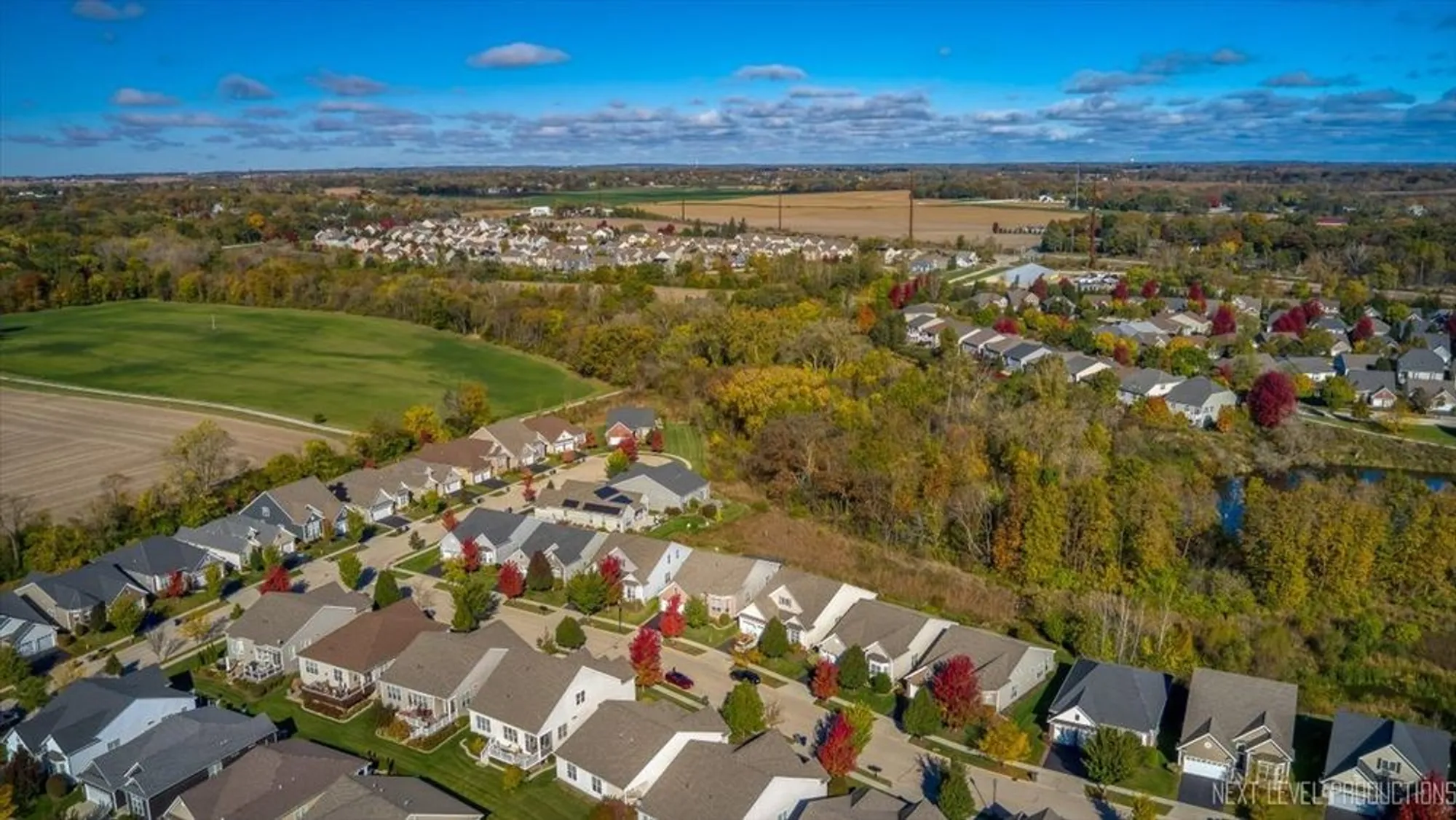 Property Slideshow image 27 of 31 | 3870 crooked creek dr, Elgin, IL, 60124