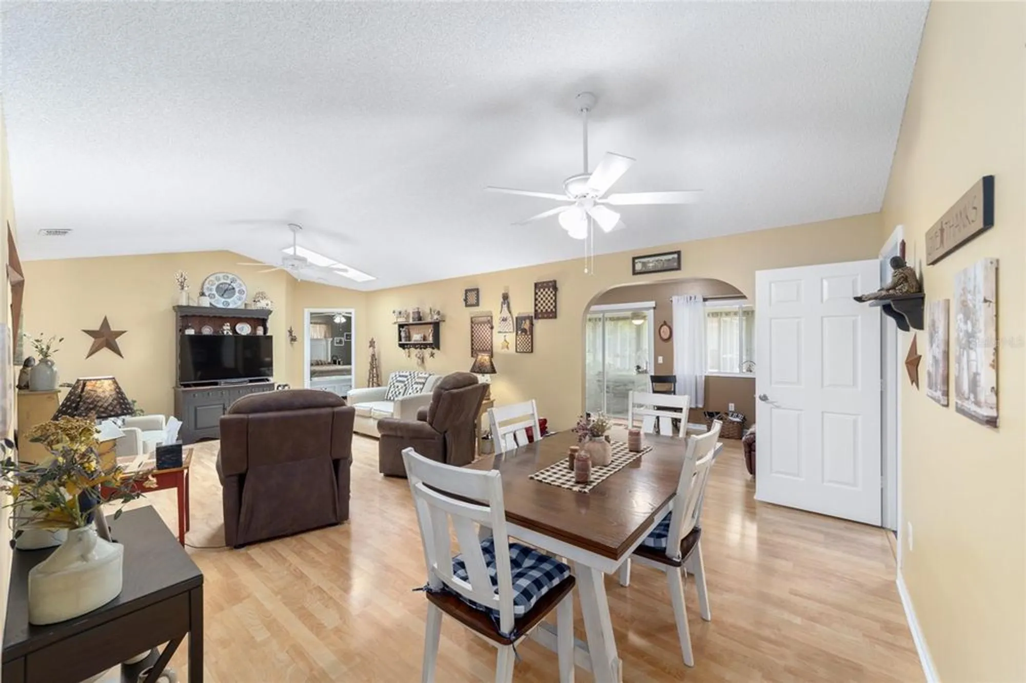 Property Slideshow image 13 of 44 | 6490 sw 84th st, Ocala, FL, 34476