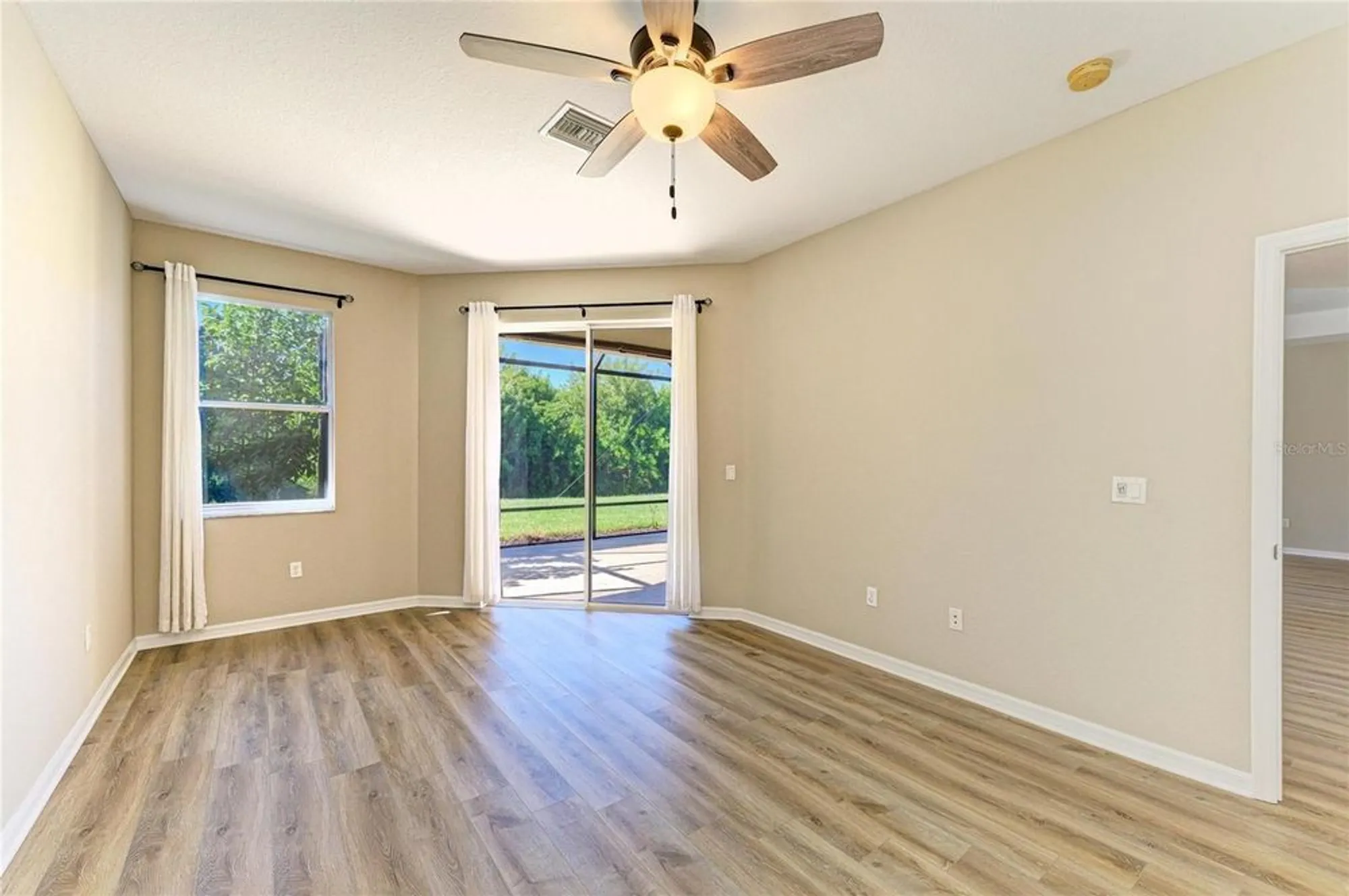 Property Slideshow image 22 of 63 | 350 river enclave ct, Bradenton, FL, 34212