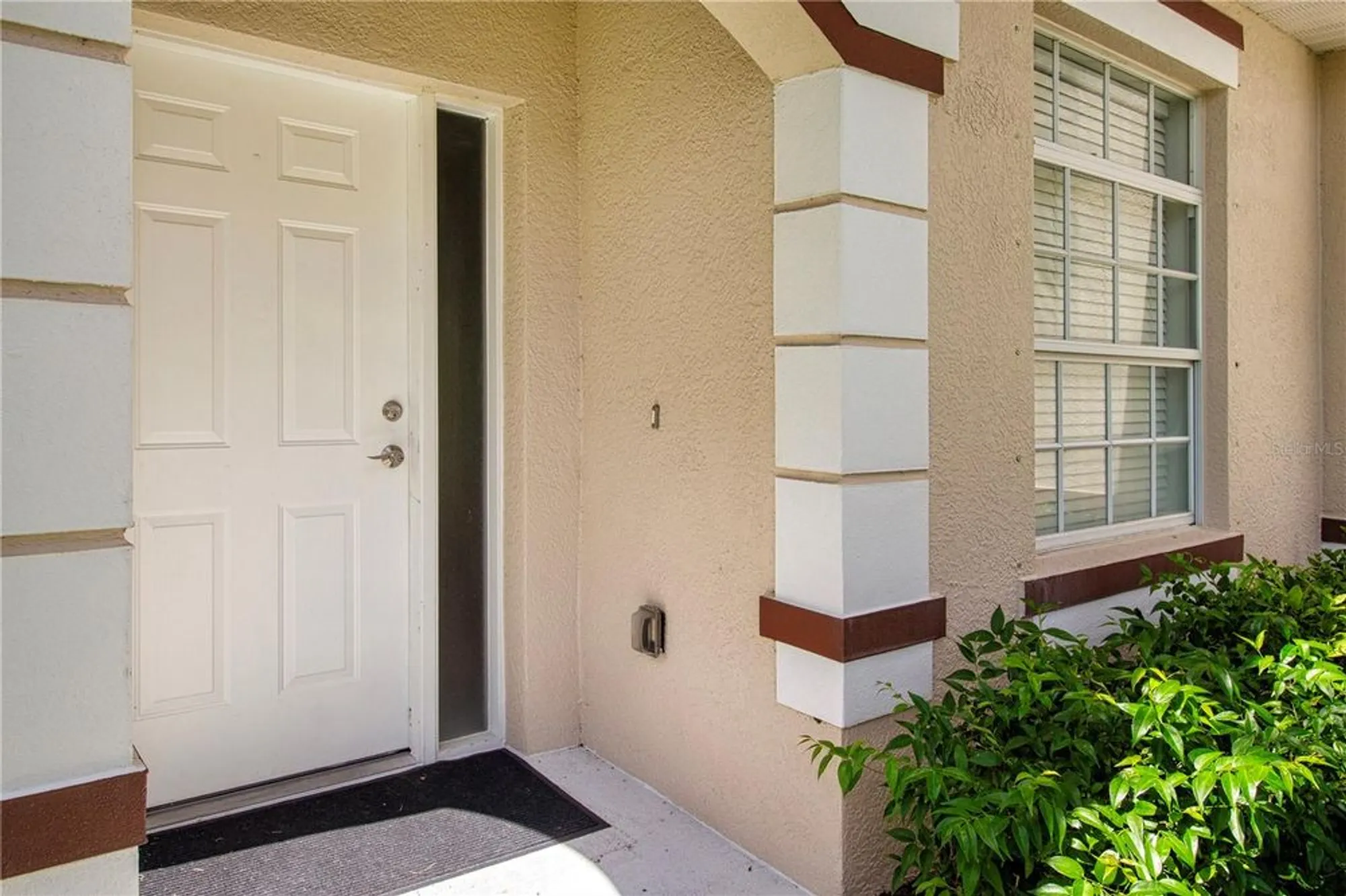 Property Slideshow image 11 of 71 | 6426 bay cedar ln # 101, Bradenton, FL, 34203