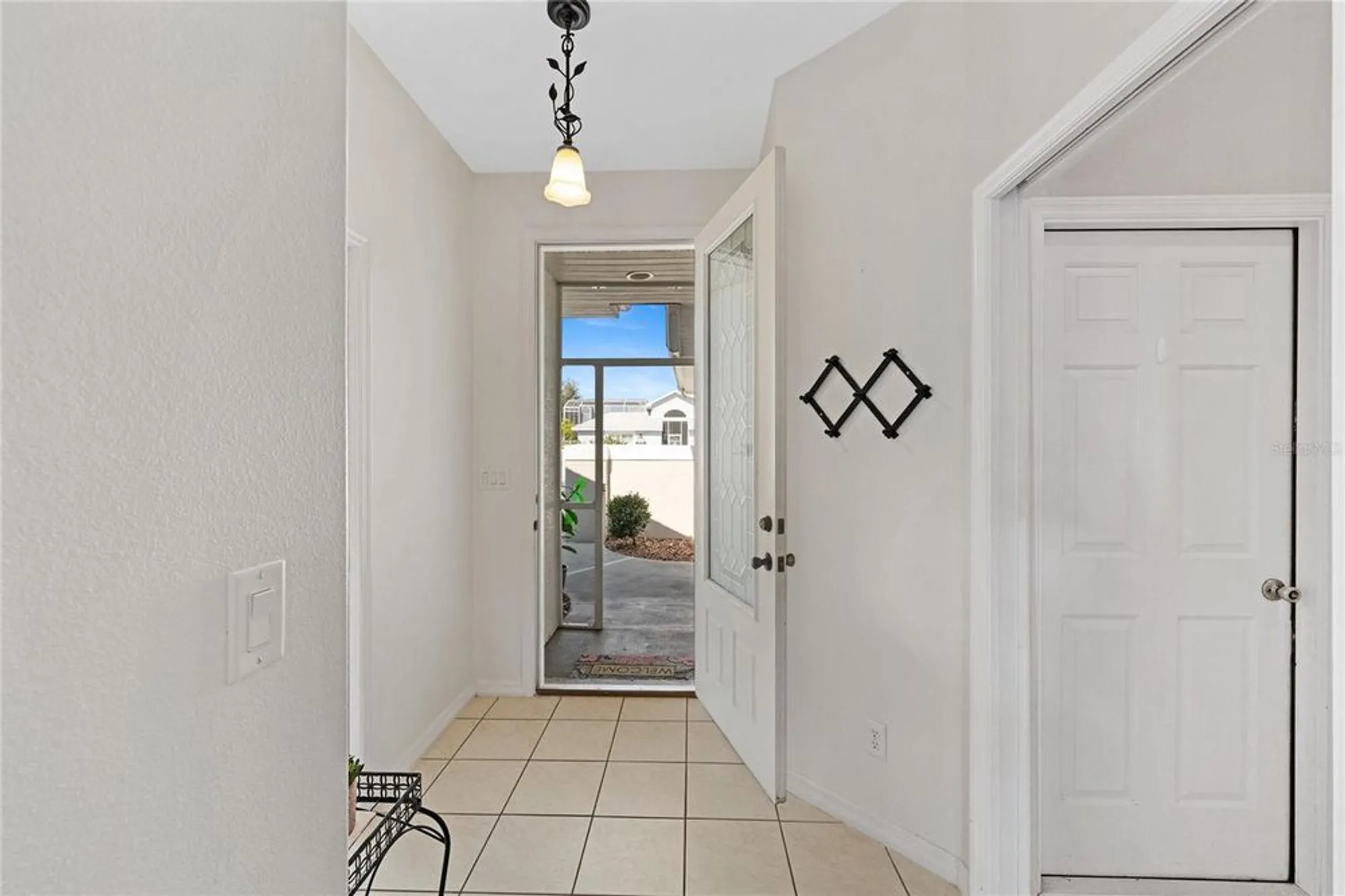 Property Slideshow image 10 of 64 | 5676 gulf stream st, Tavares, FL, 32778