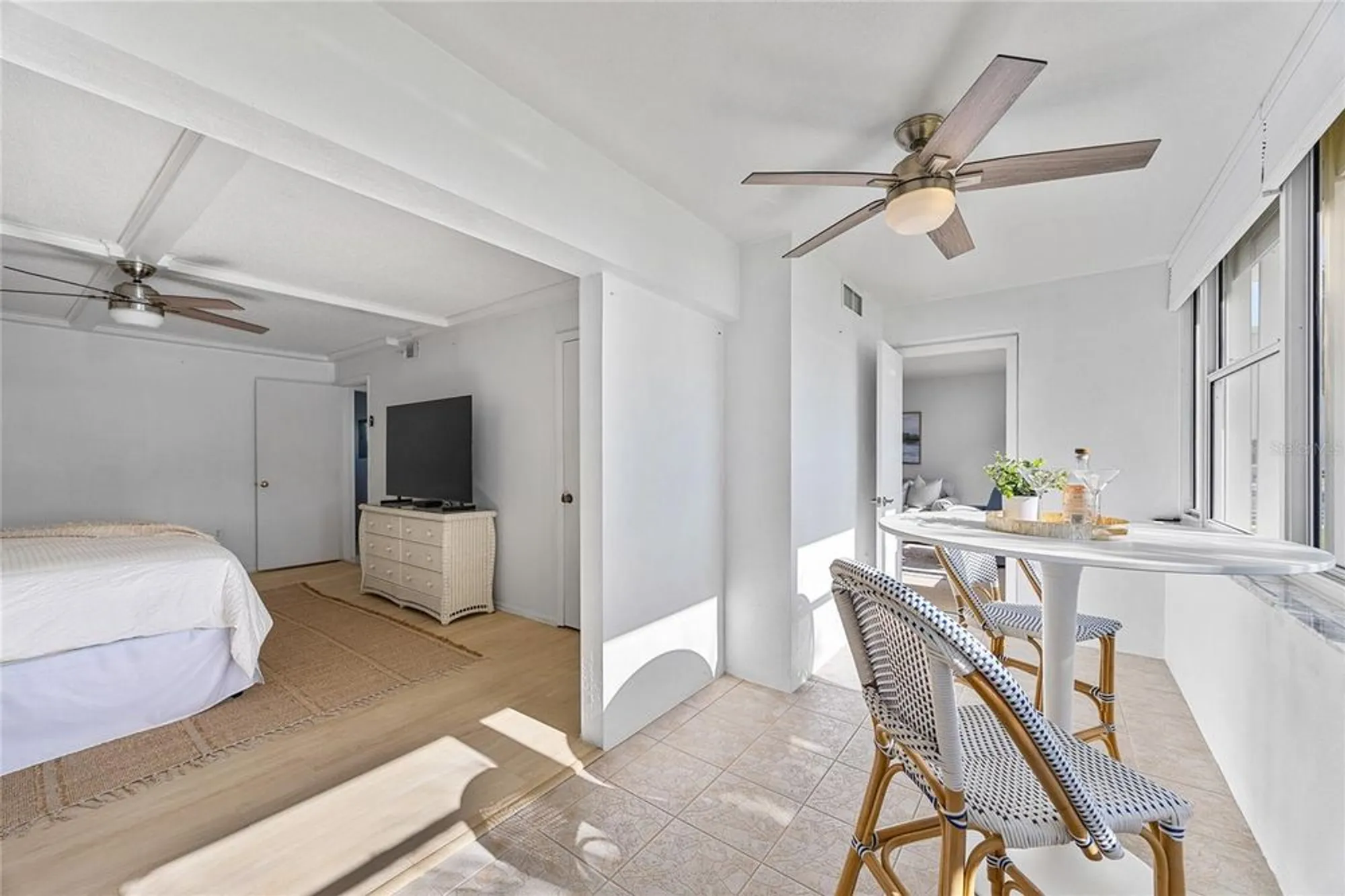 Property Slideshow image 18 of 39 | 4775 cove cir apt 203, St Petersburg, FL, 33708