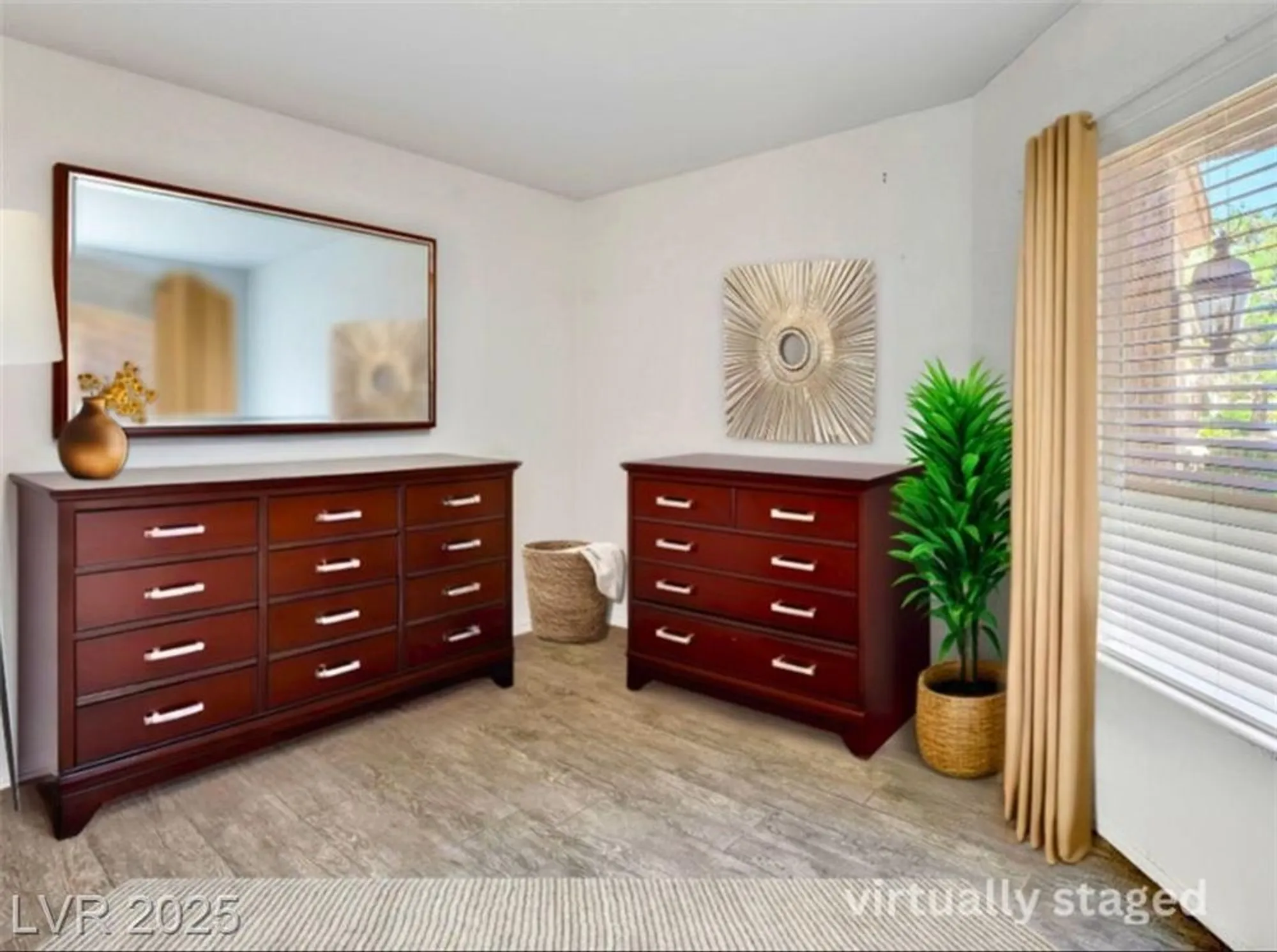 Property Slideshow image 35 of 58 | 9929 hemet dr, Las Vegas, NV, 89134