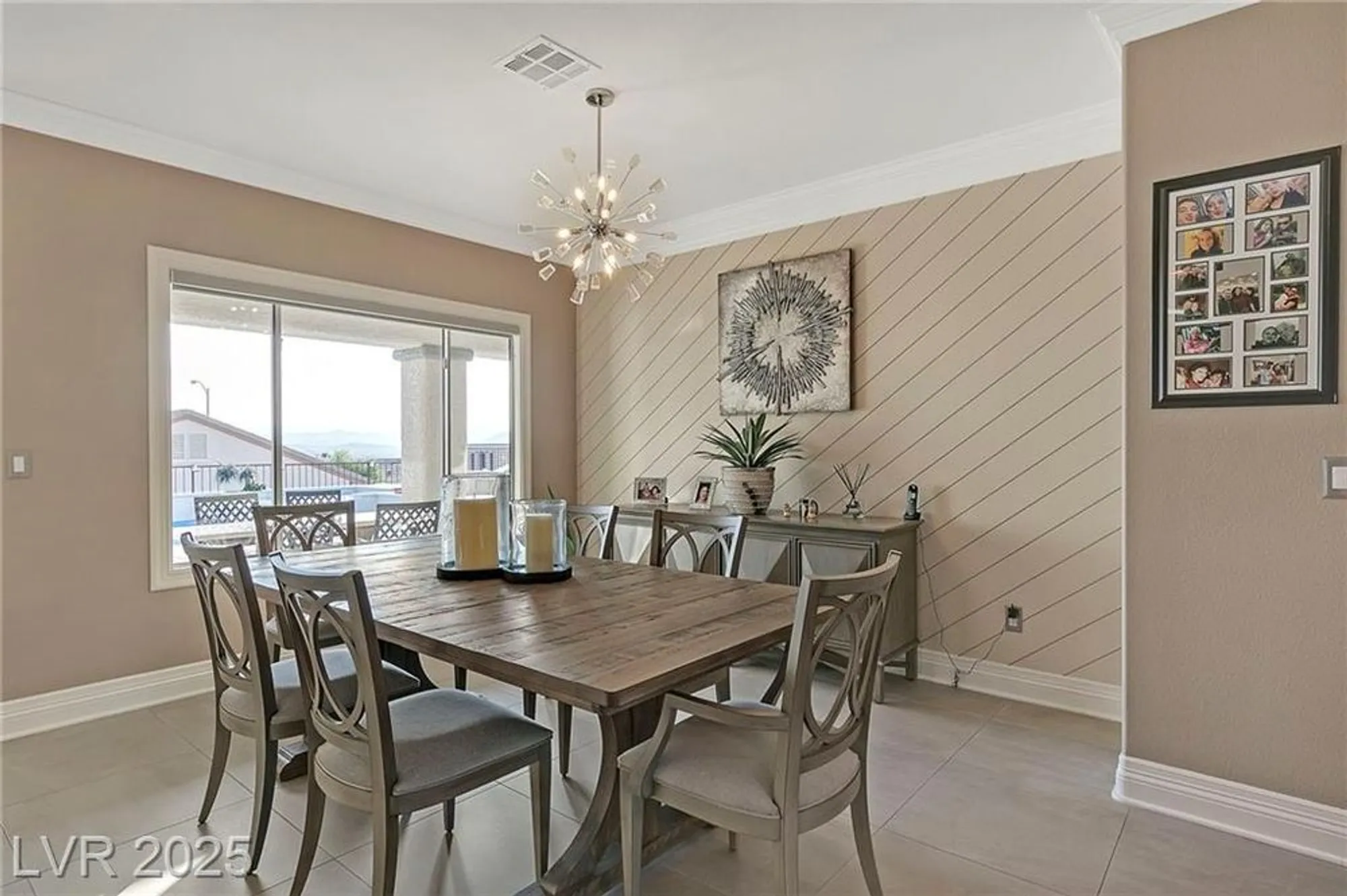 Property Slideshow image 28 of 56 | 1999 oliver springs st, Henderson, NV, 89052