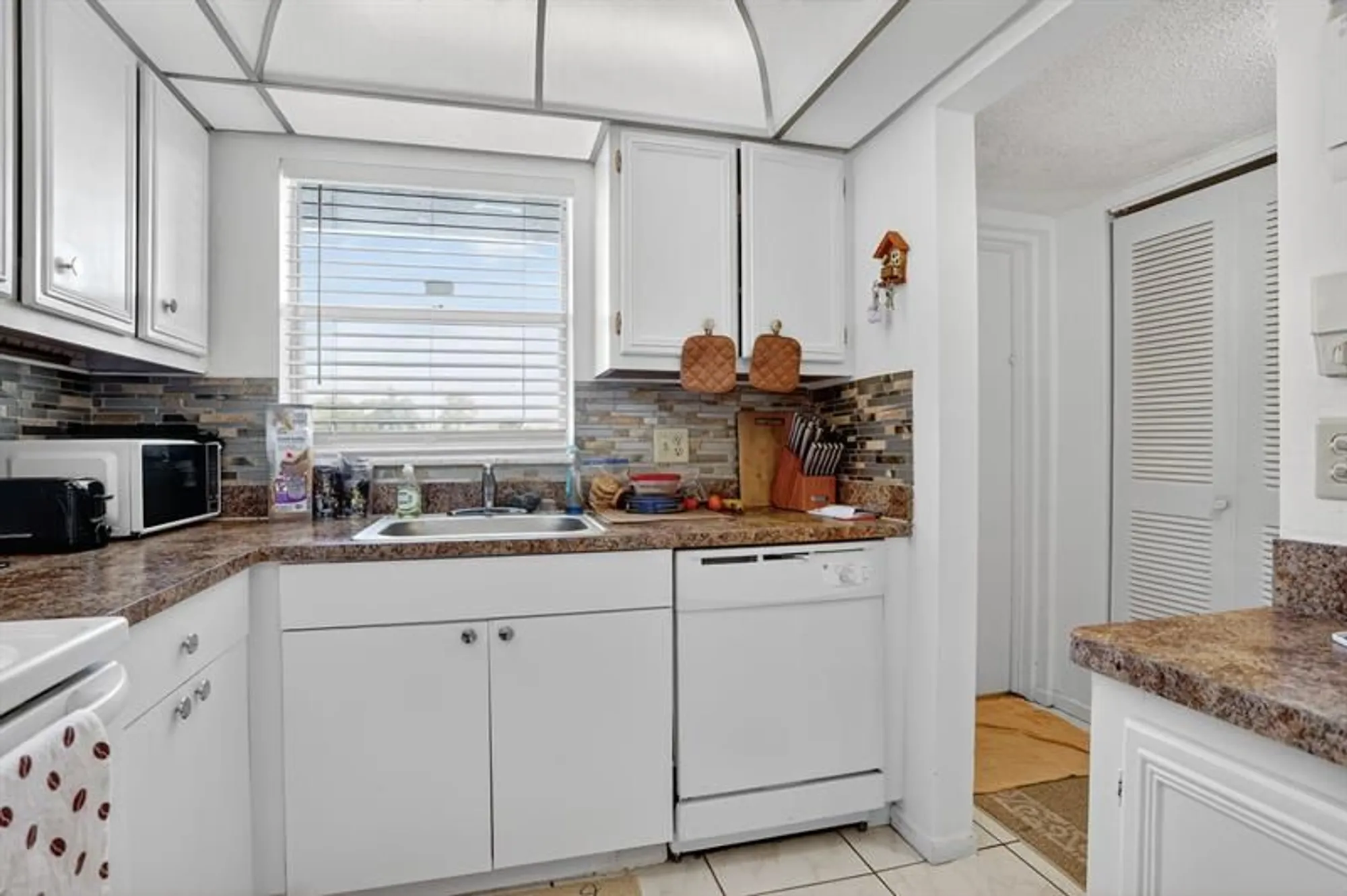 Property Slideshow image 12 of 40 | 6650 royal palm blvd apt 203, Margate, FL, 33063