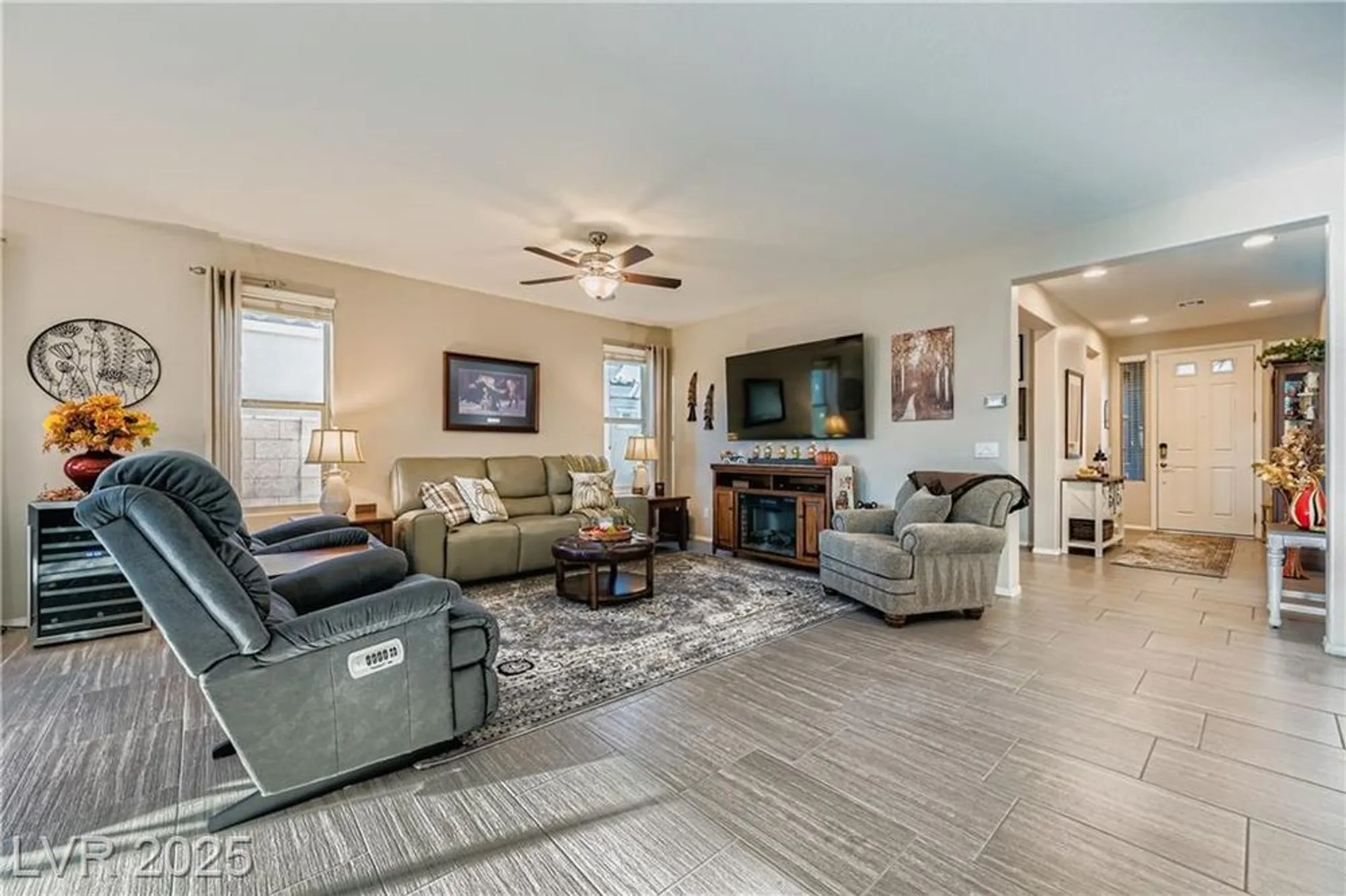 Property Slideshow image 11 of 40 | 5654 sagamore canyon st, North Las Vegas, NV, 89081