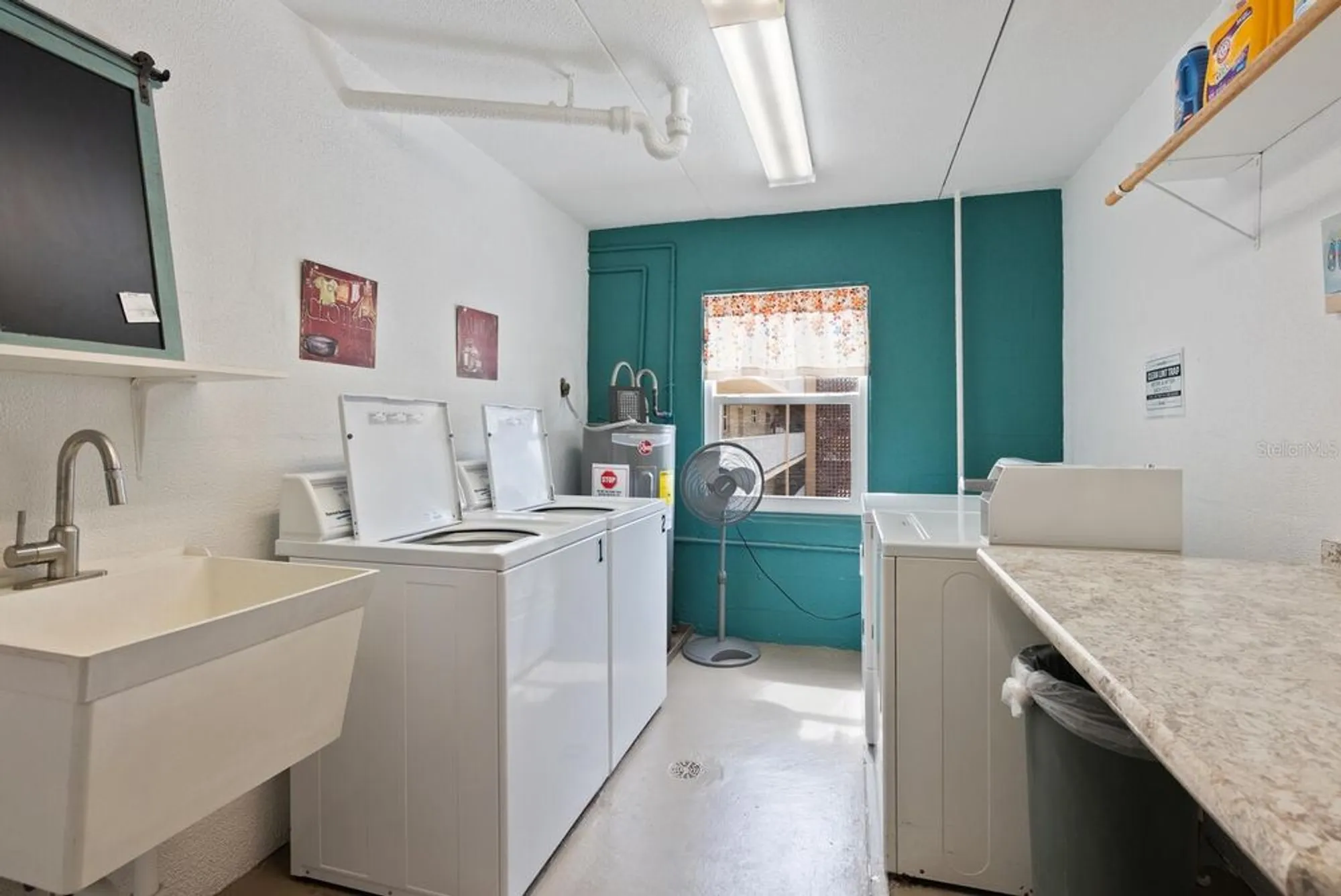 Property Slideshow image 22 of 45 | 1250 n portofino dr apt 304, Sarasota, FL, 34242