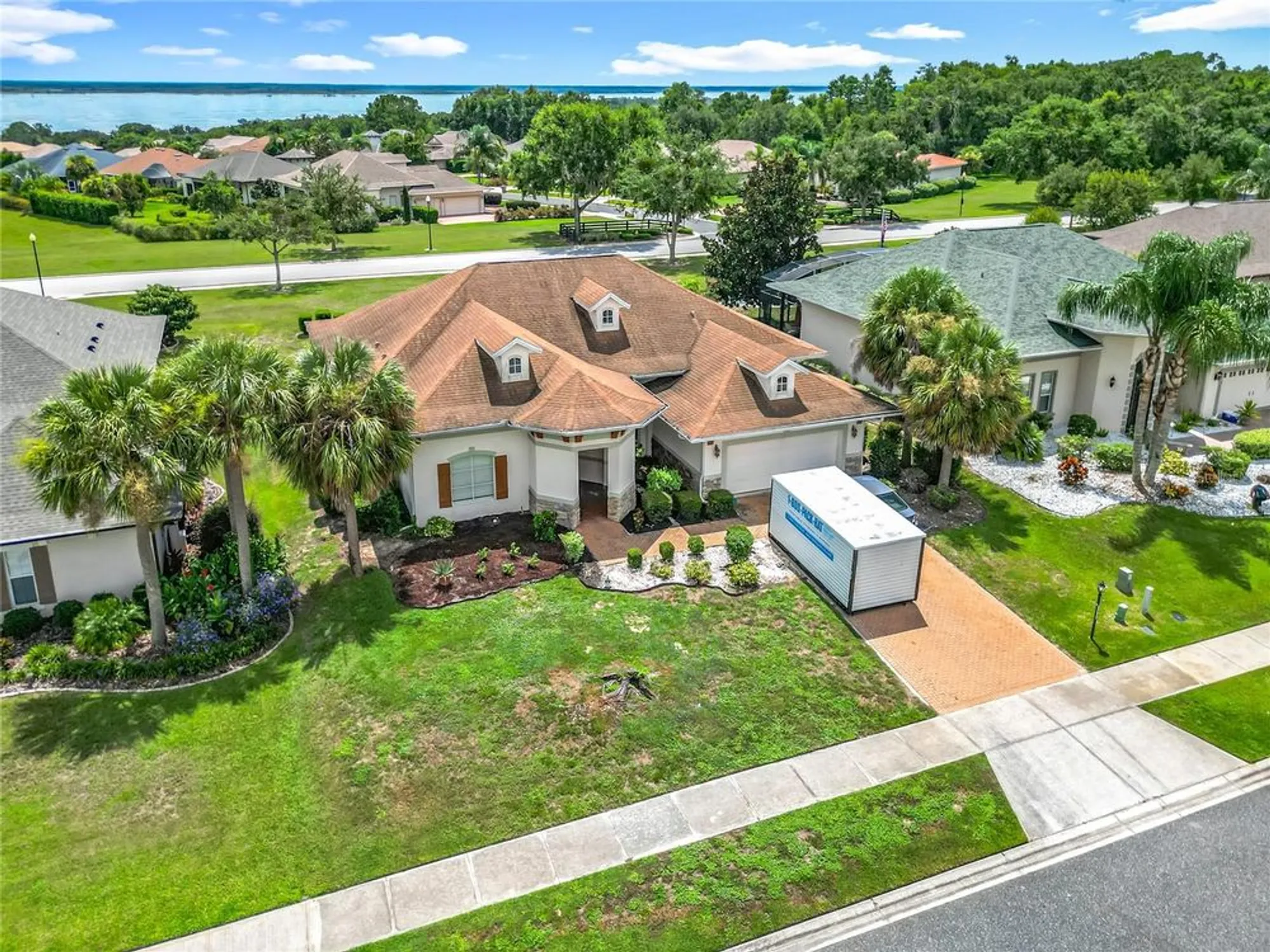 Property Slideshow image 4 of 30 | 38634 lakeview walk, Lady Lake, FL, 32159