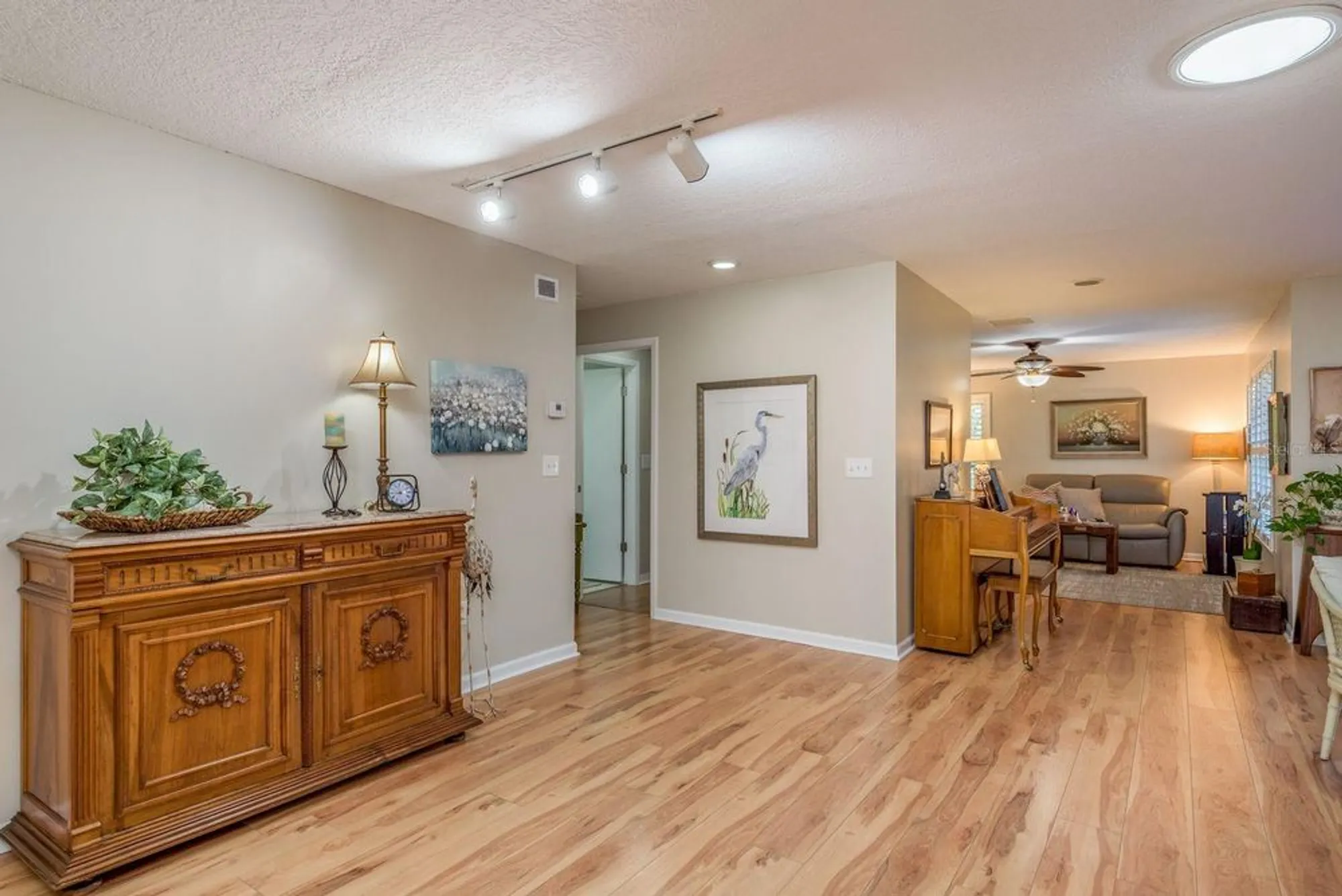 Property Slideshow image 16 of 57 | 3184 brunswick cir, Palm Harbor, FL, 34684