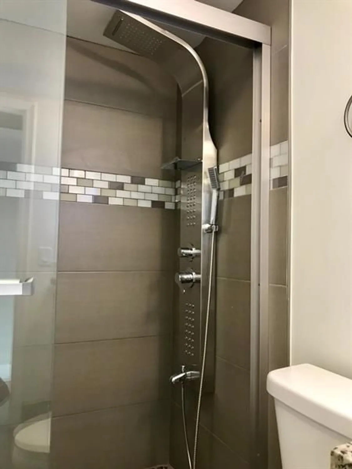 Property Slideshow image 8 of 19 | 300 sw 134th way e210, Pembroke Pines, FL, 33027