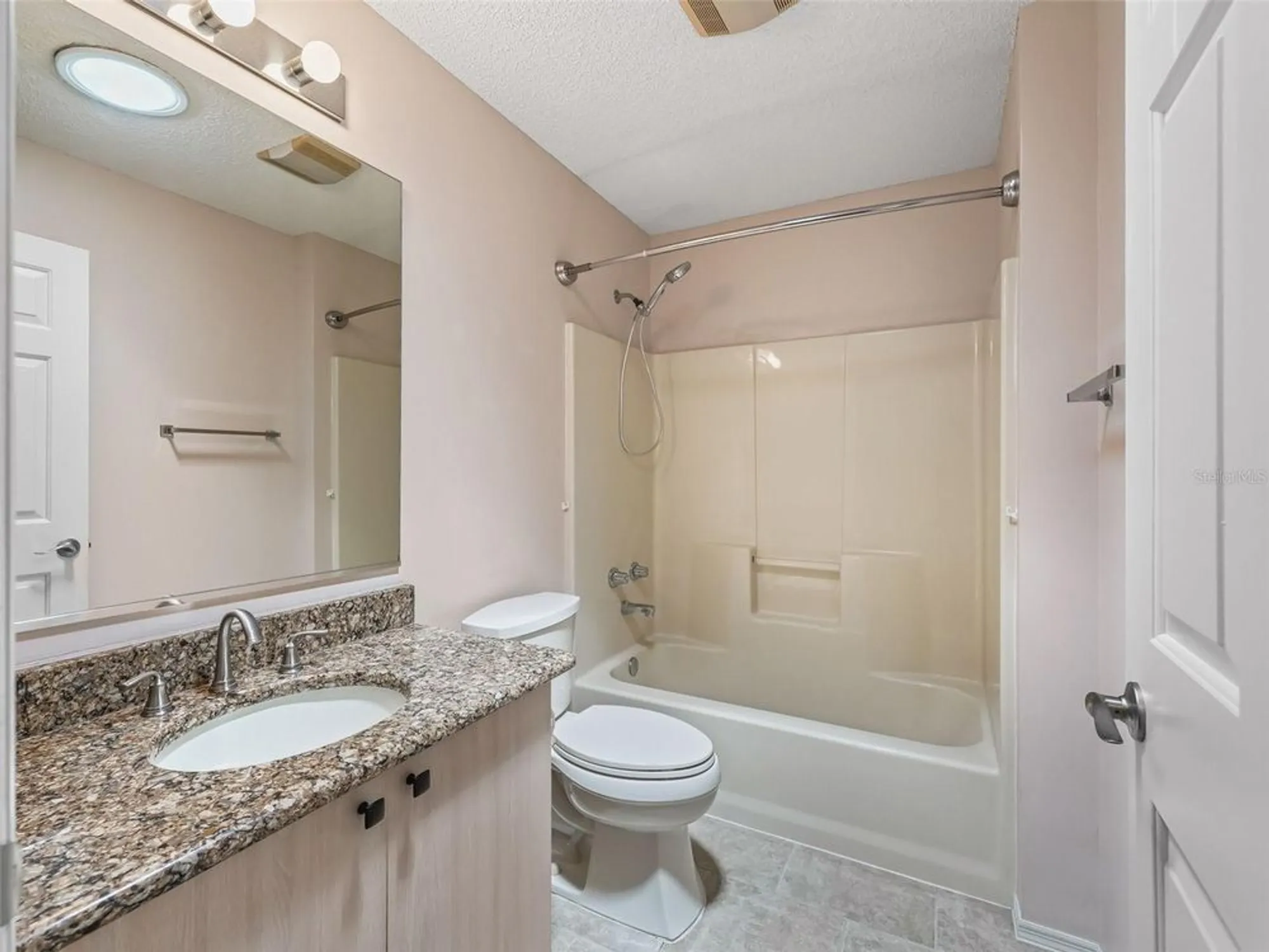 Property Slideshow image 23 of 25 | 220 estrada pl, The Villages, FL, 32159