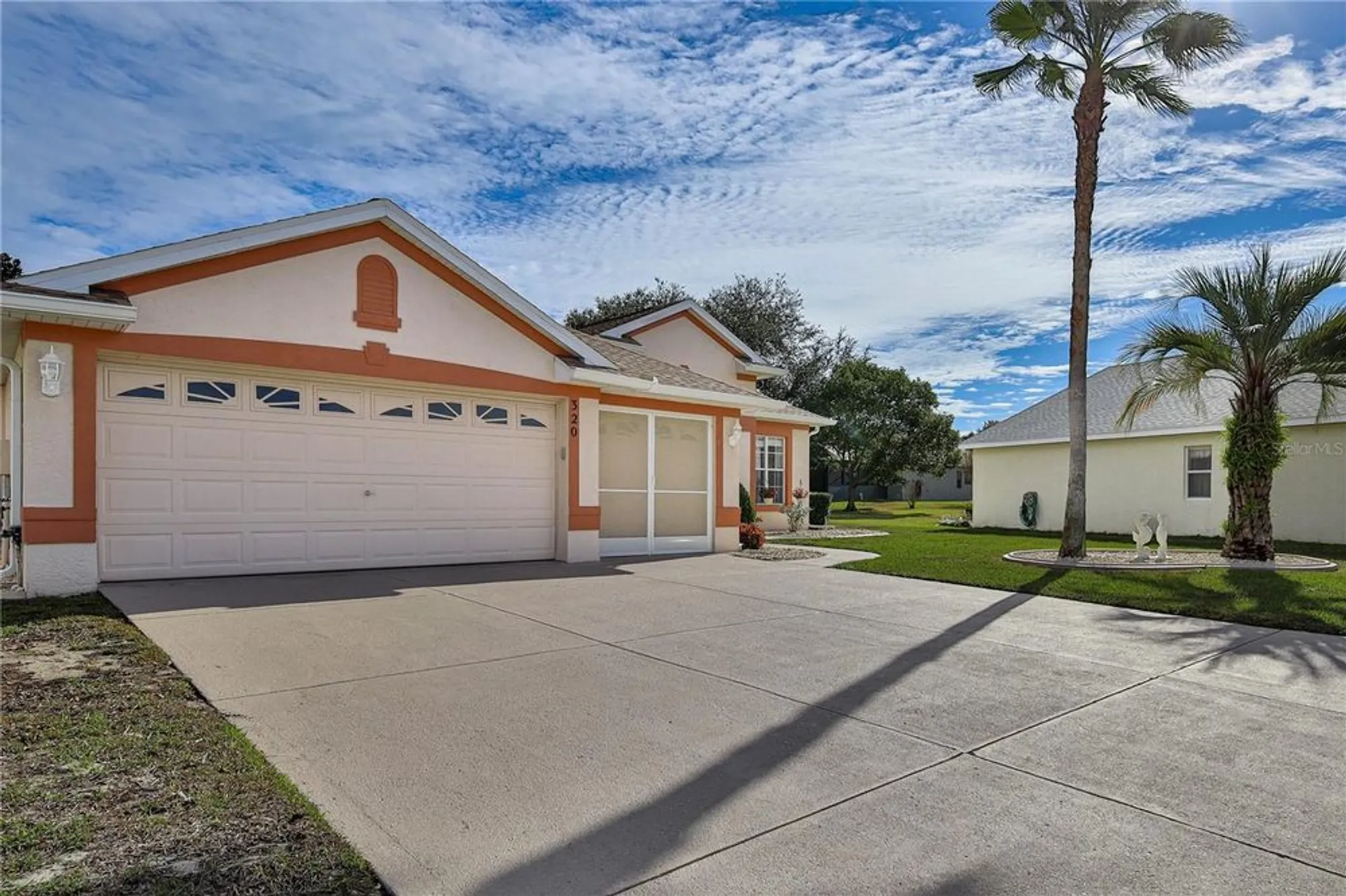 Property Slideshow image 3 of 79 | 320 mcintosh ct, Spring Hill, FL, 34609