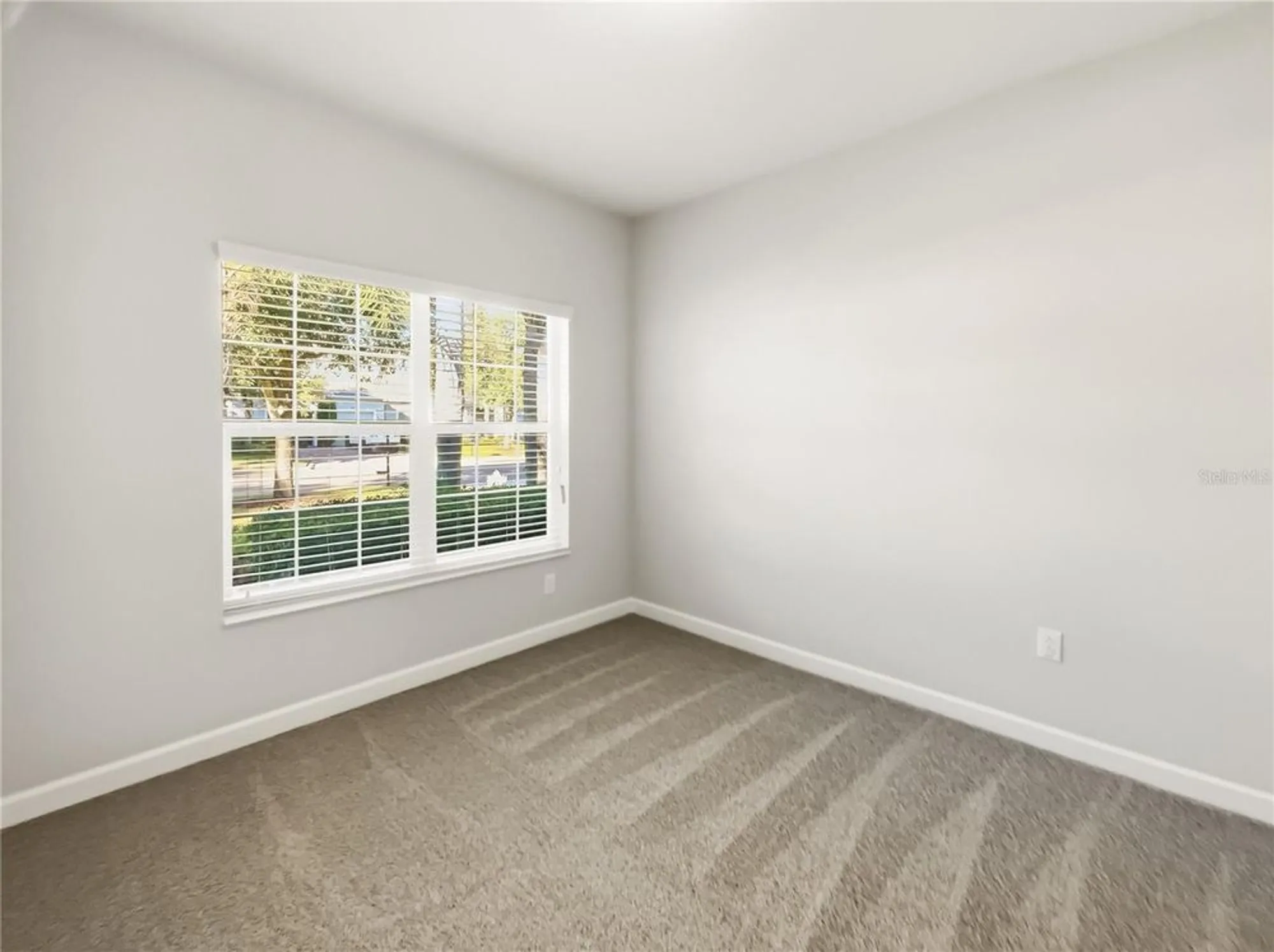 Property Slideshow image 11 of 20 | 3542 fairwaters ct d, Clermont, FL, 34711