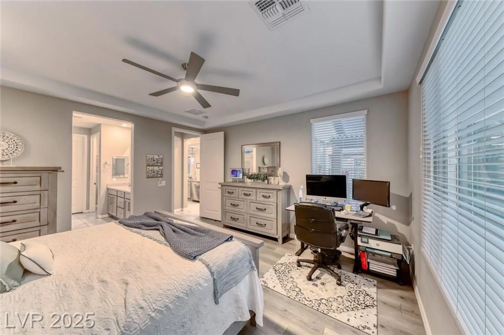 Property Slideshow image 20 of 54 | 13 stone yucca ct, Henderson, NV, 89011