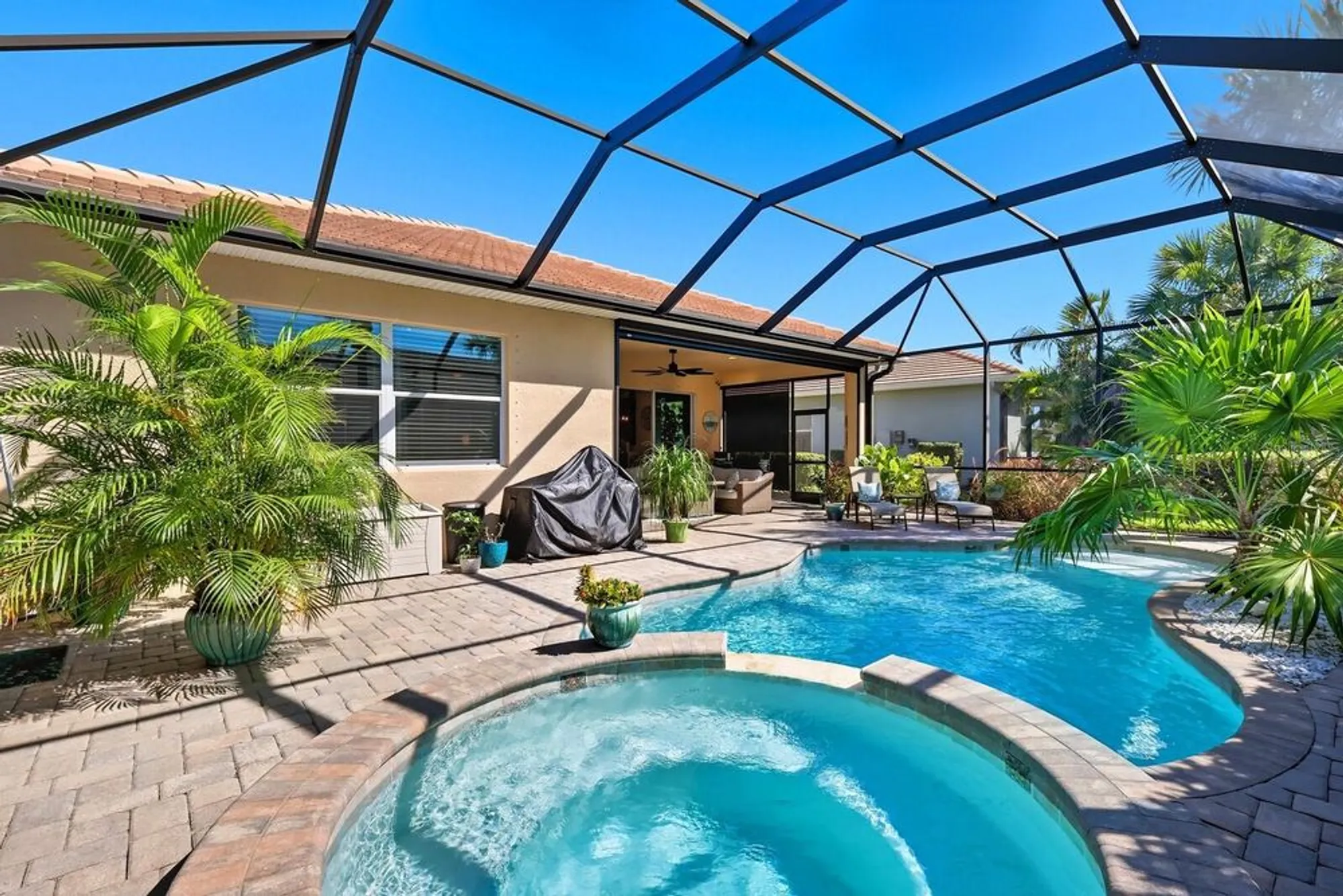Property Slideshow image 33 of 89 | 1250 tidewater ct, Bradenton, FL, 34208