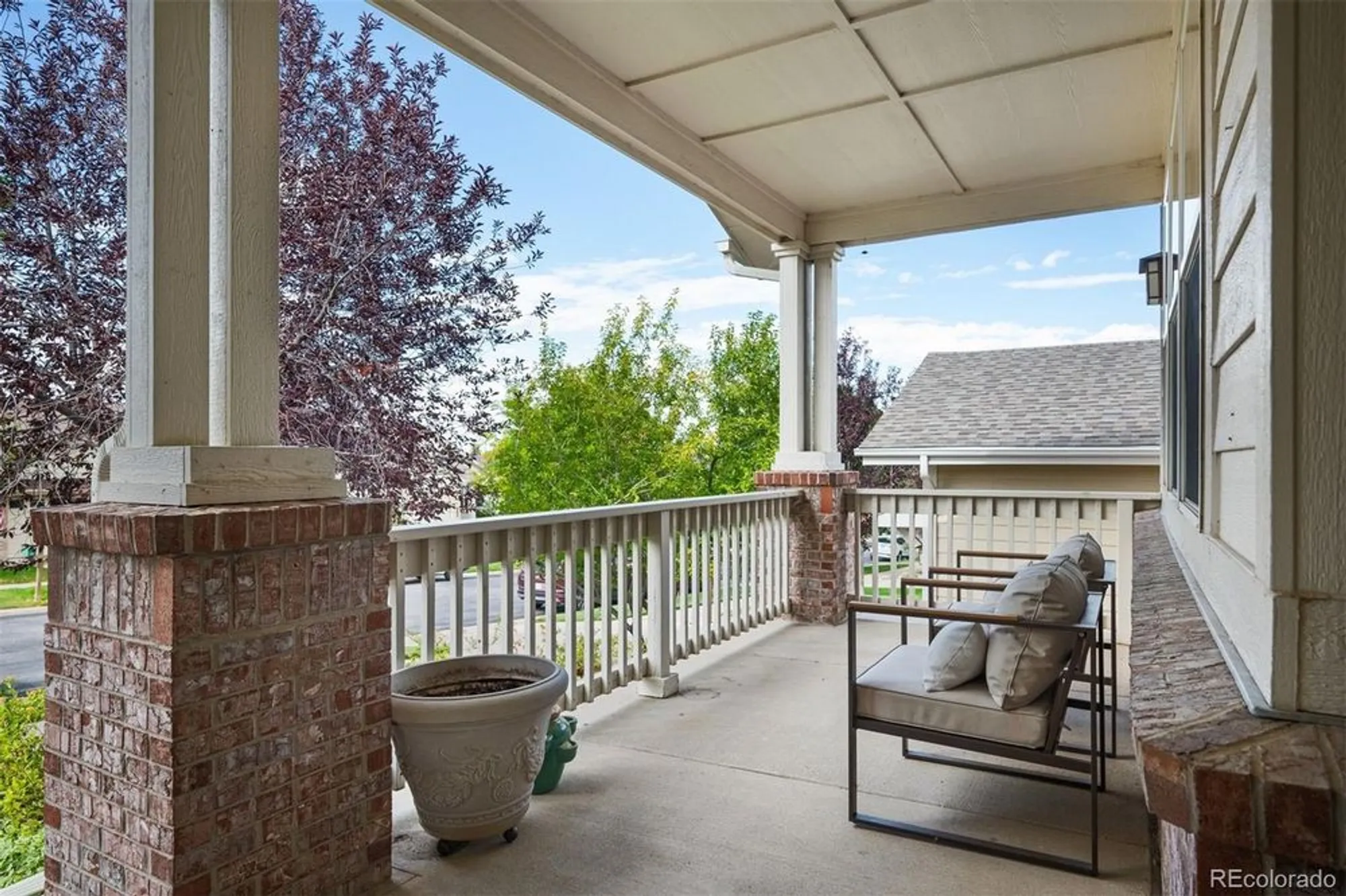 Property Slideshow image 4 of 35 | 23440 e moraine pl, Aurora, CO, 80016