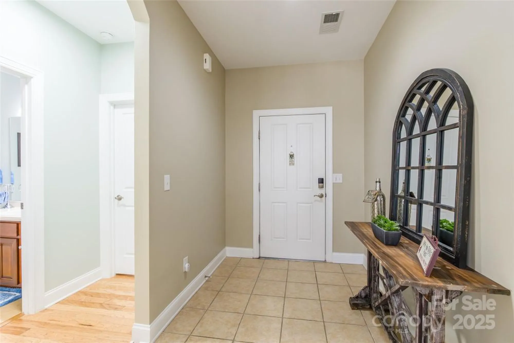 Property Slideshow image 5 of 36 | 3547 south bank ct, Matthews, NC, 28105