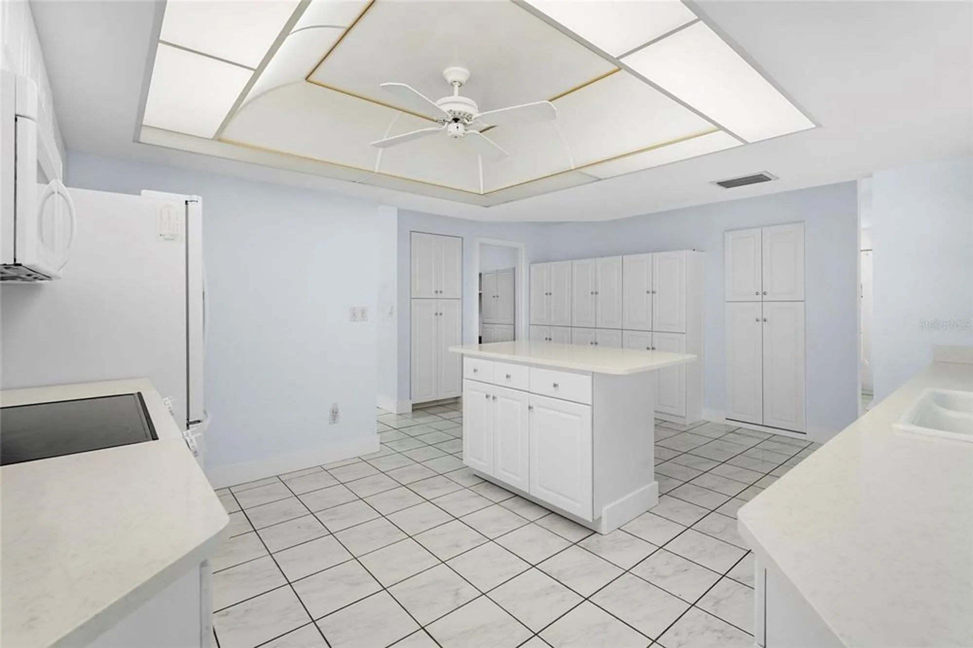 Property Slideshow image 20 of 57 | 5720 timber lake cir, Sarasota, FL, 34243