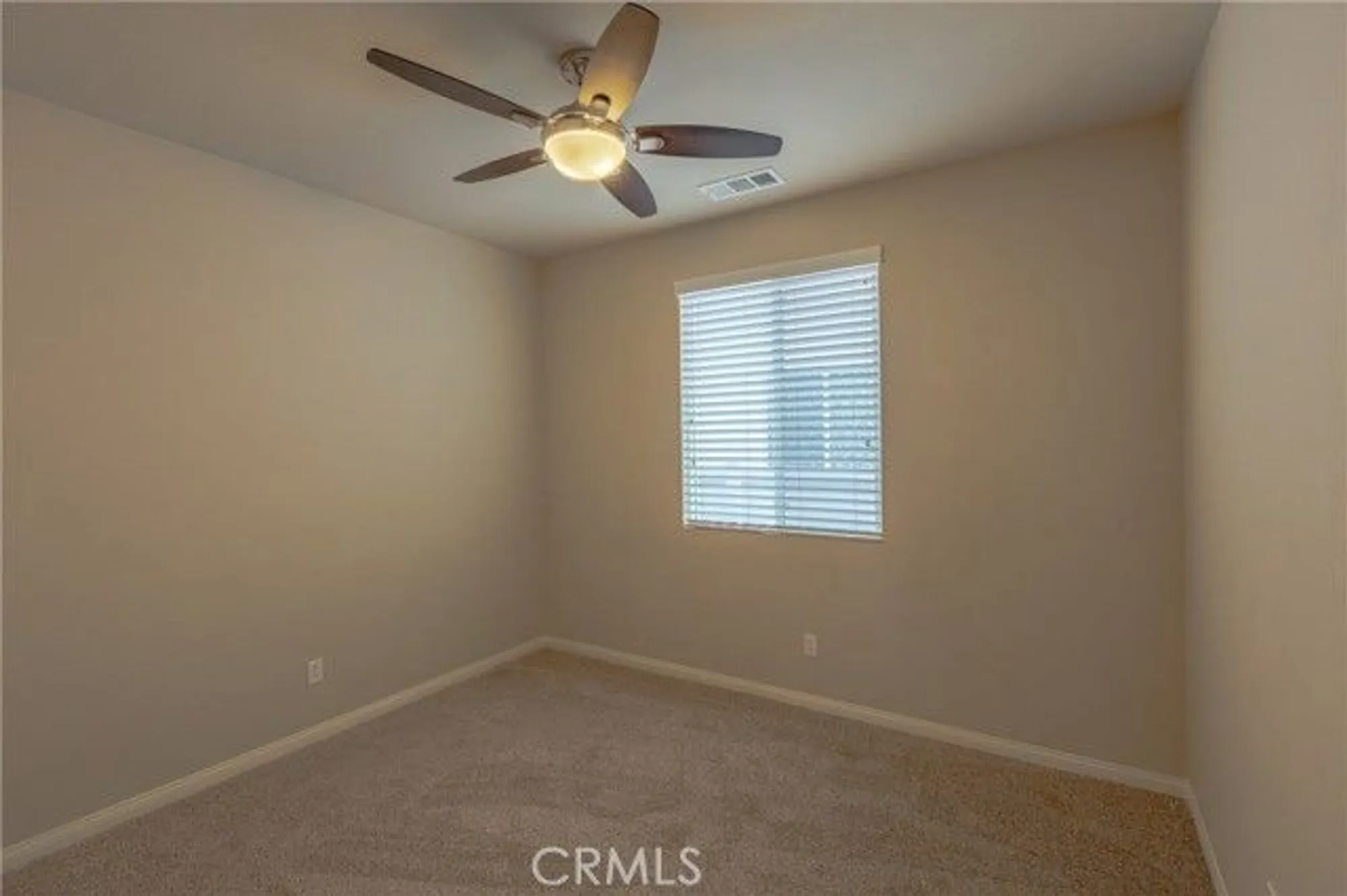 Property Slideshow image 13 of 22 | 19453 maple creek rd, Apple Valley, CA, 92308
