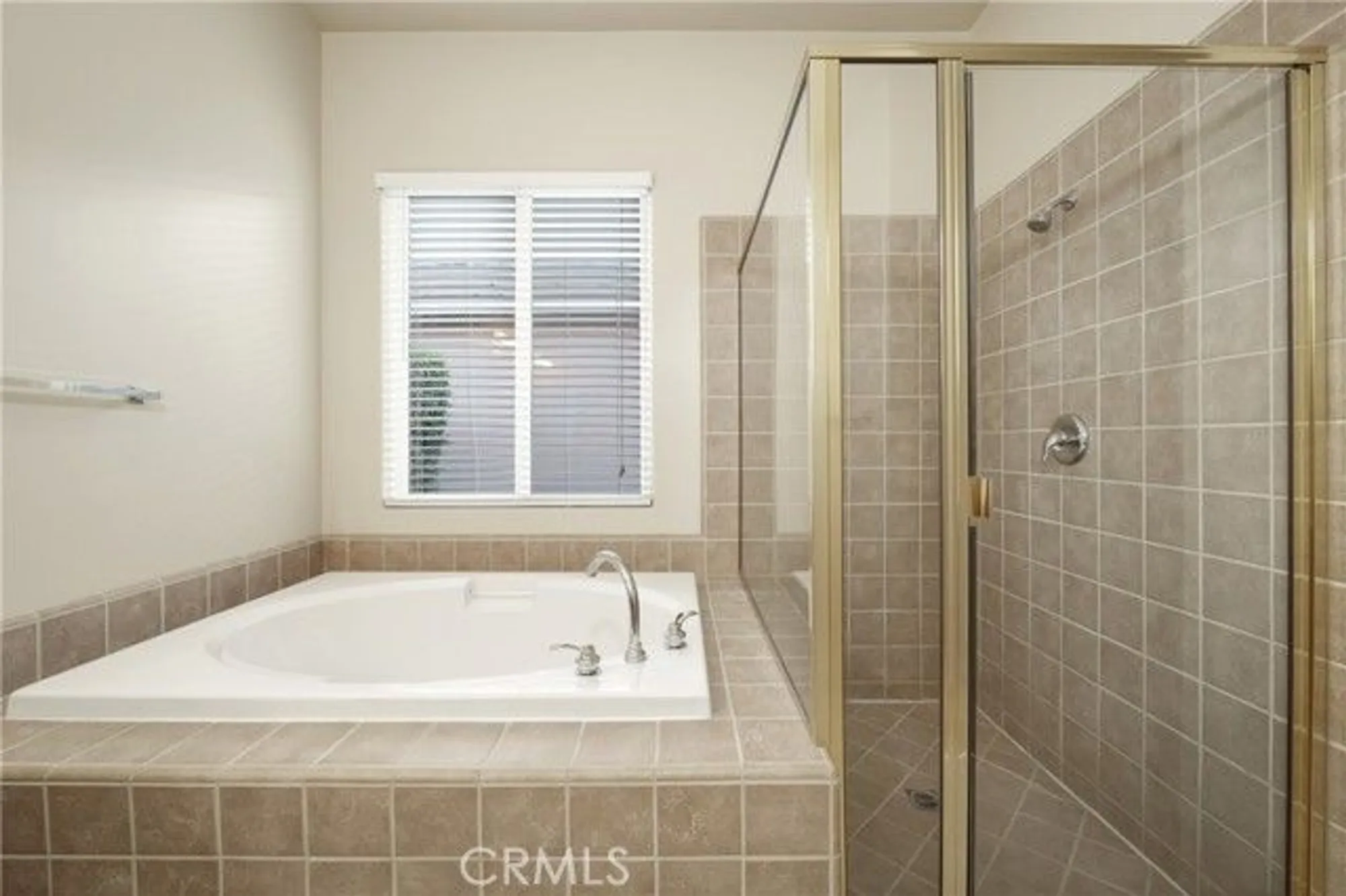 Property Slideshow image 17 of 34 | 10014 brigadoon rose st, Bakersfield, CA, 93311
