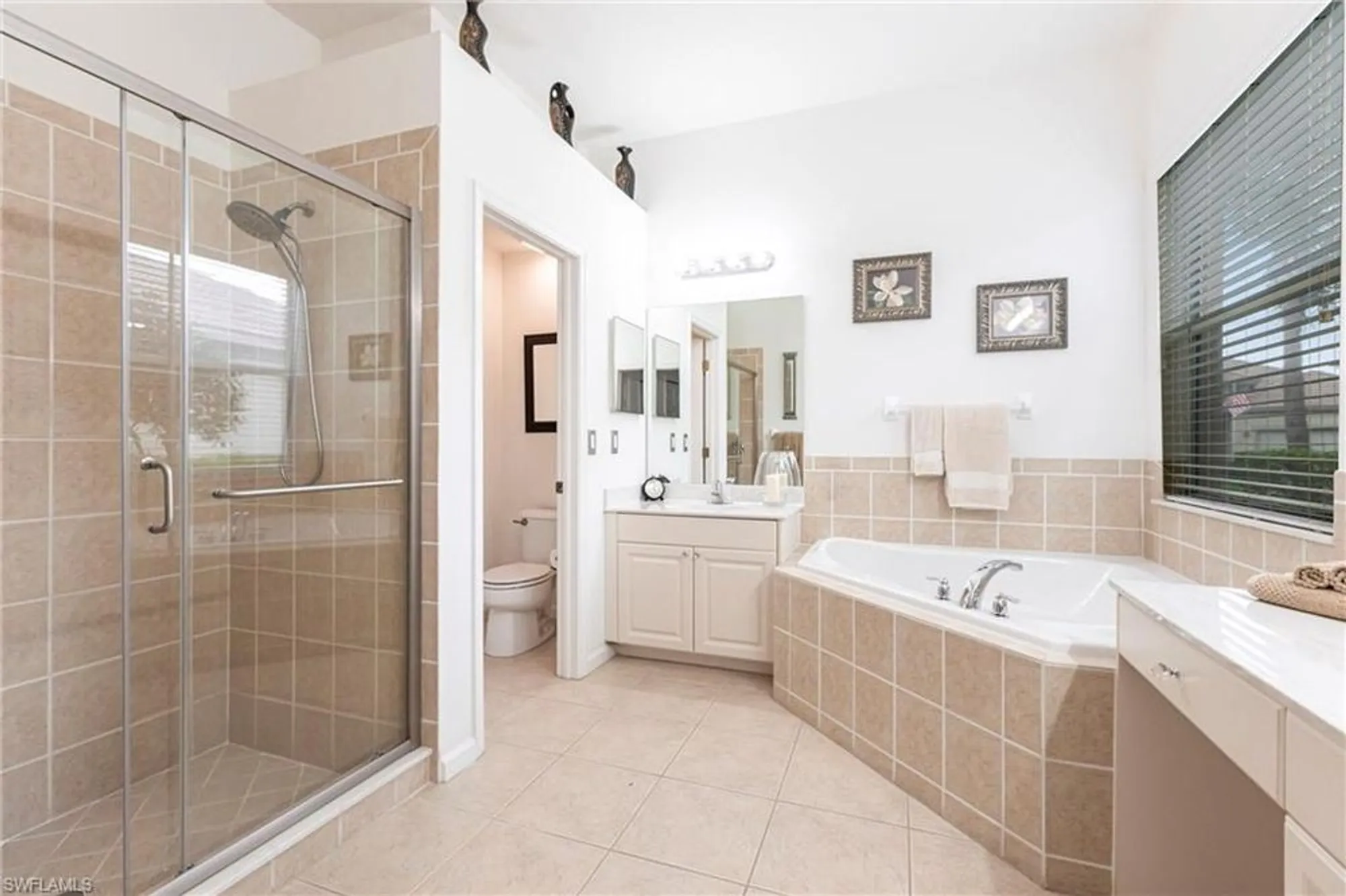 Property Slideshow image 20 of 41 | 12020 bramble cove dr, Fort Myers, FL, 33905