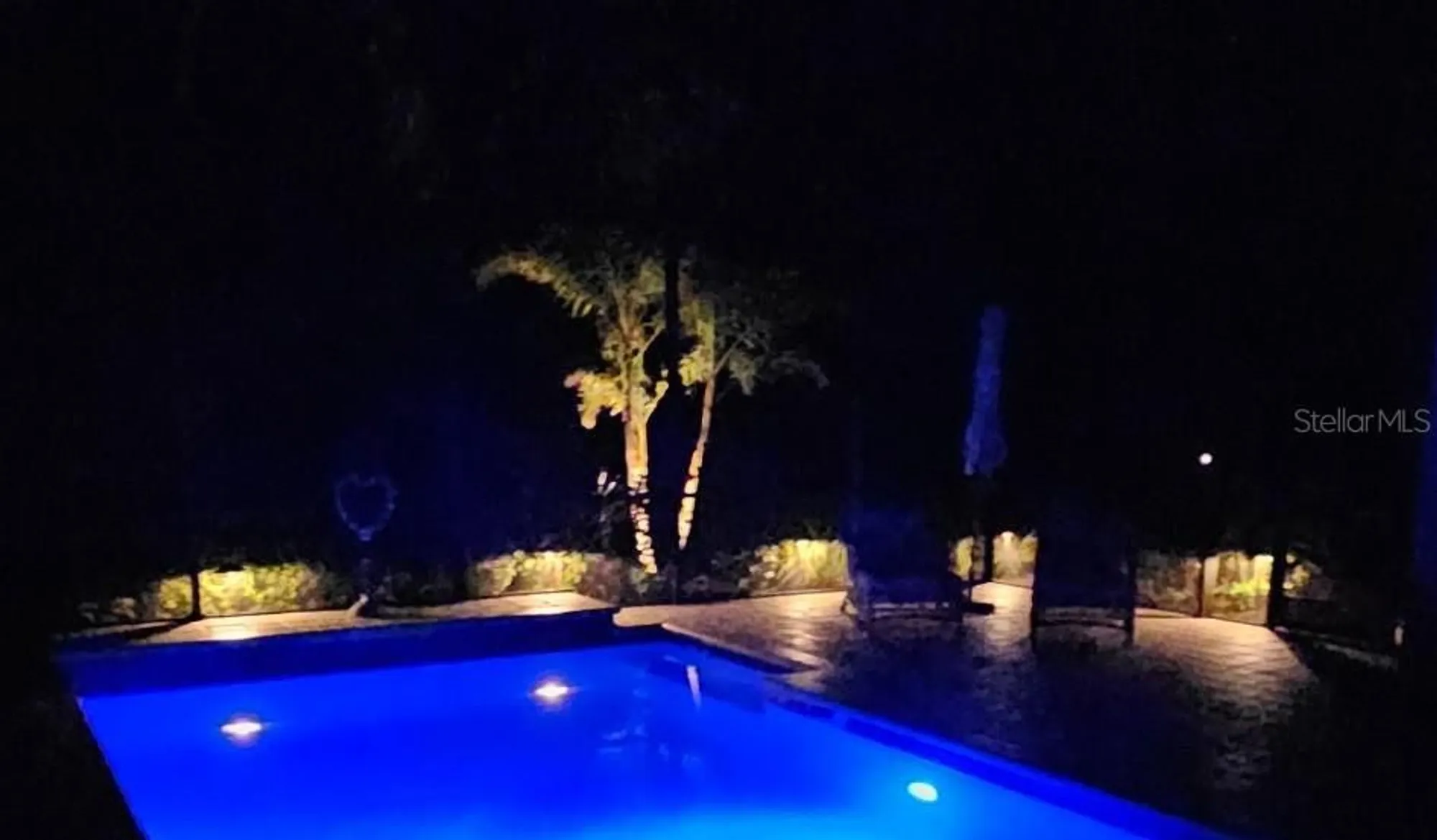 Property Slideshow image 34 of 50 | 26846 weiskopf dr, Englewood, FL, 34223