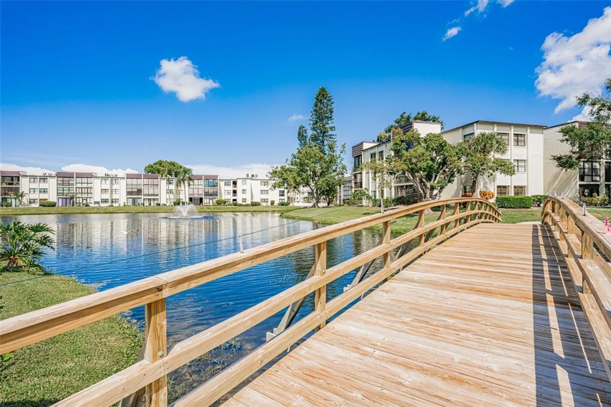 Property Slideshow image 20 of 40 | 14130 rosemary ln apt 5114, Largo, FL, 33774