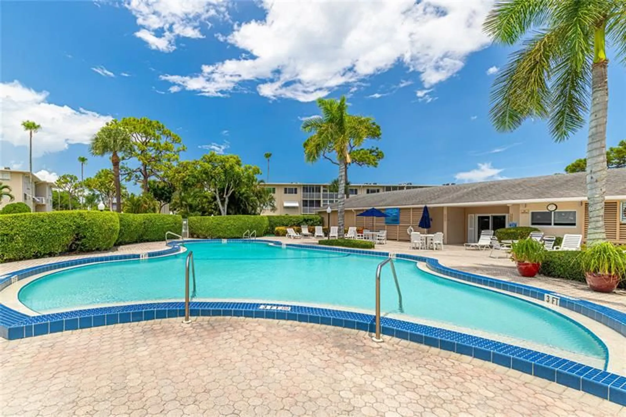 Property Slideshow image 20 of 35 | 2721 garden dr 310, Lake Worth, FL, 33461