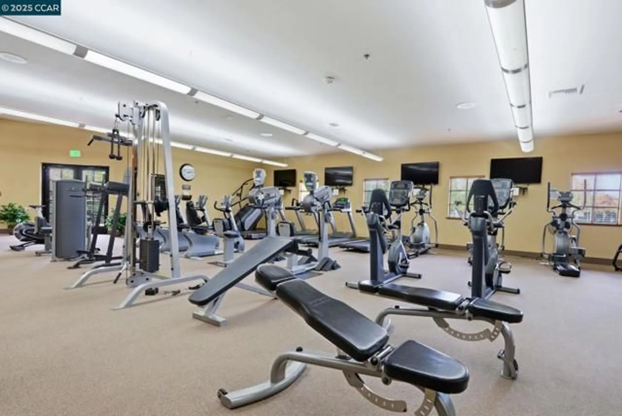 Property Slideshow image 46 of 60 | 4213 hovnanian dr, Sacramento, CA, 95834