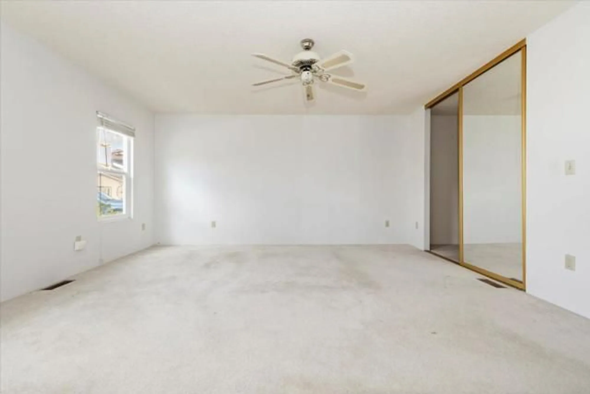 Property Slideshow image 22 of 35 | 40944 lincoln pl, Cherry Valley, CA, 92223