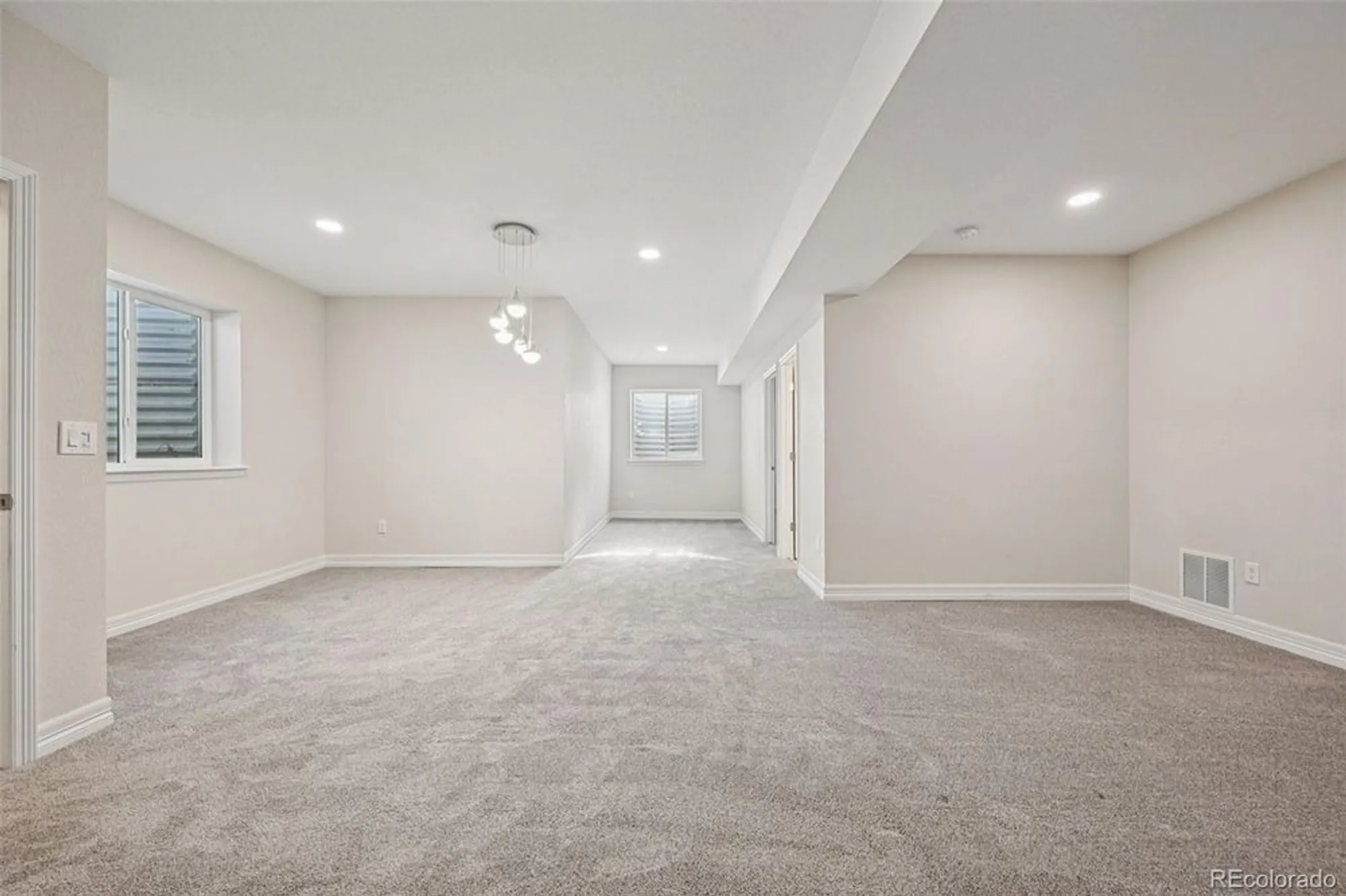 Property Slideshow image 33 of 50 | 7834 plateau creek ln, Littleton, CO, 80125