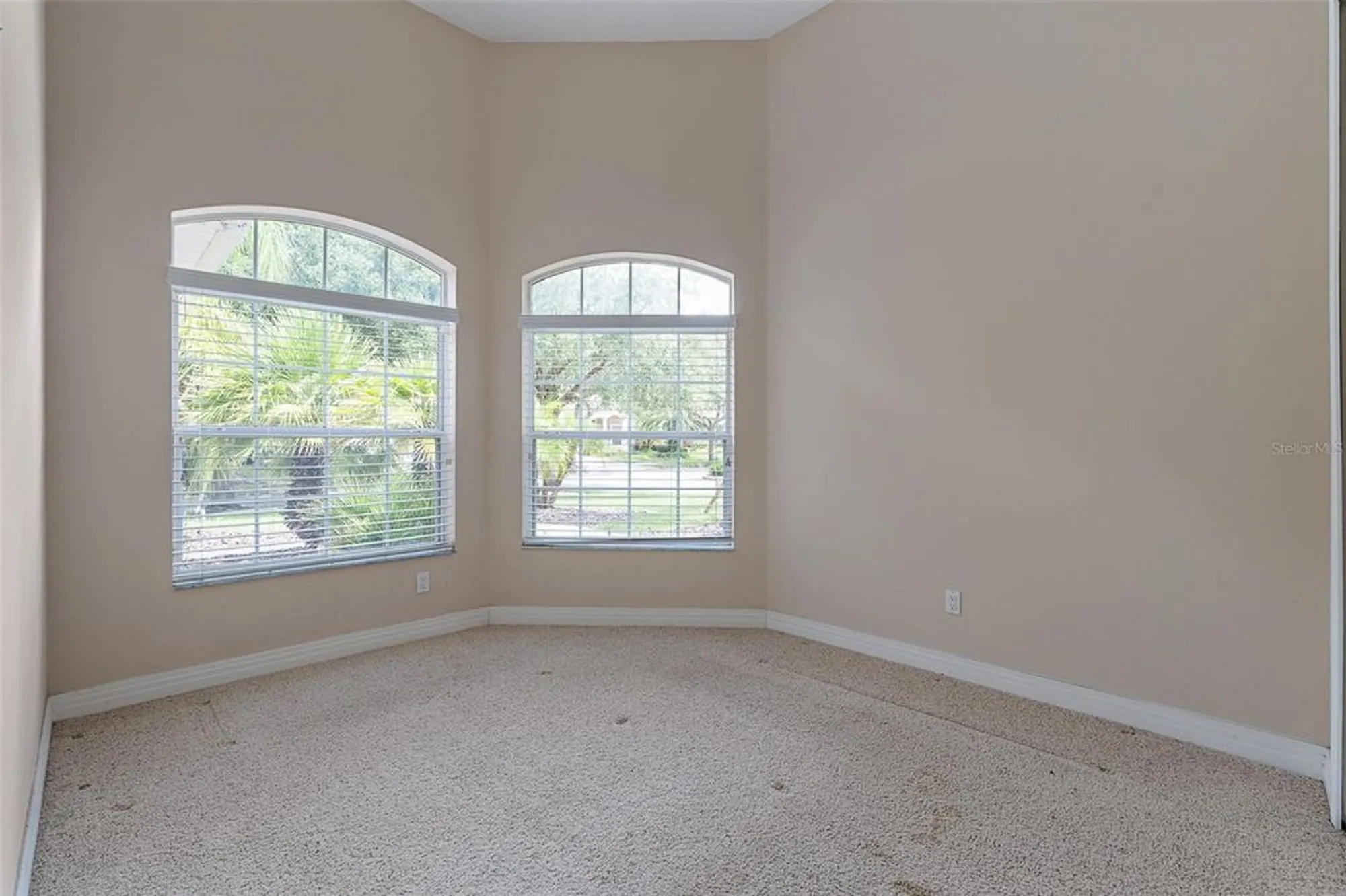 Property Slideshow image 68 of 82 | 19 lakeview ln, Palm Coast, FL, 32137