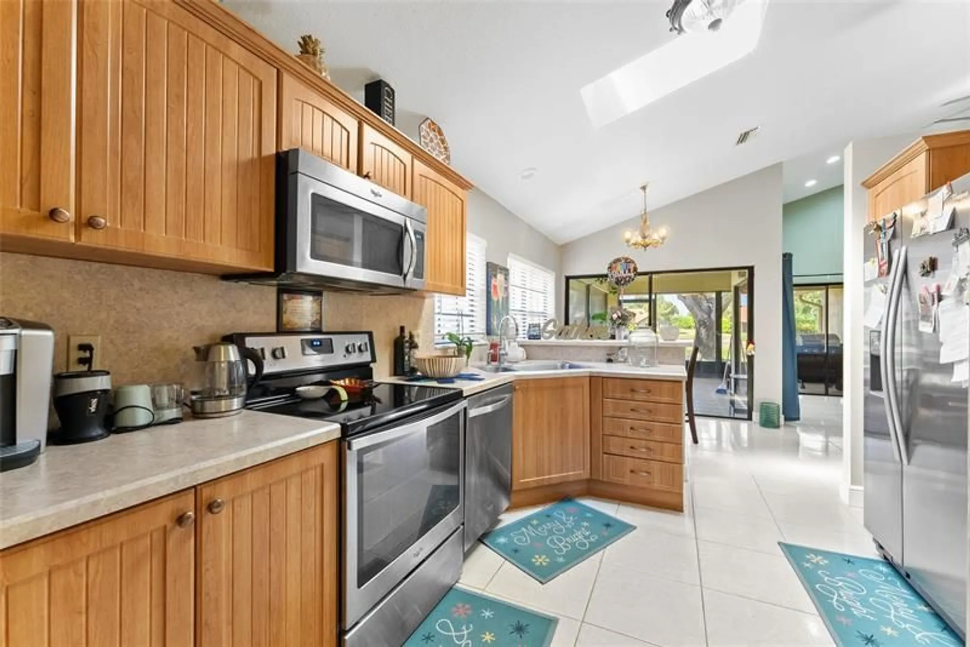 Property Slideshow image 5 of 48 | 6803 bitterbush pl, Boynton Beach, FL, 33472