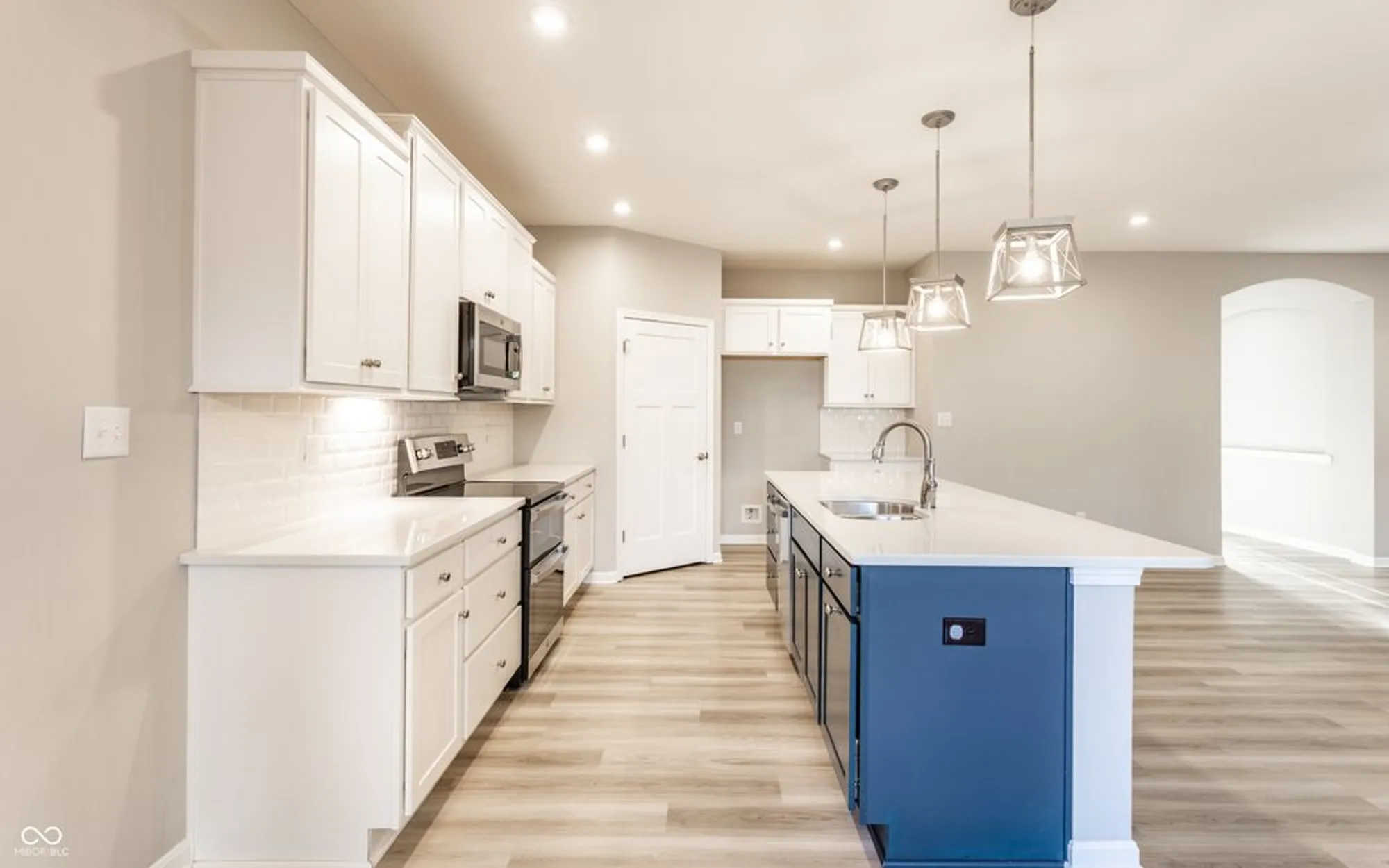 Property Slideshow image 12 of 30 | 5826 lyster ln, Indianapolis, IN, 46239