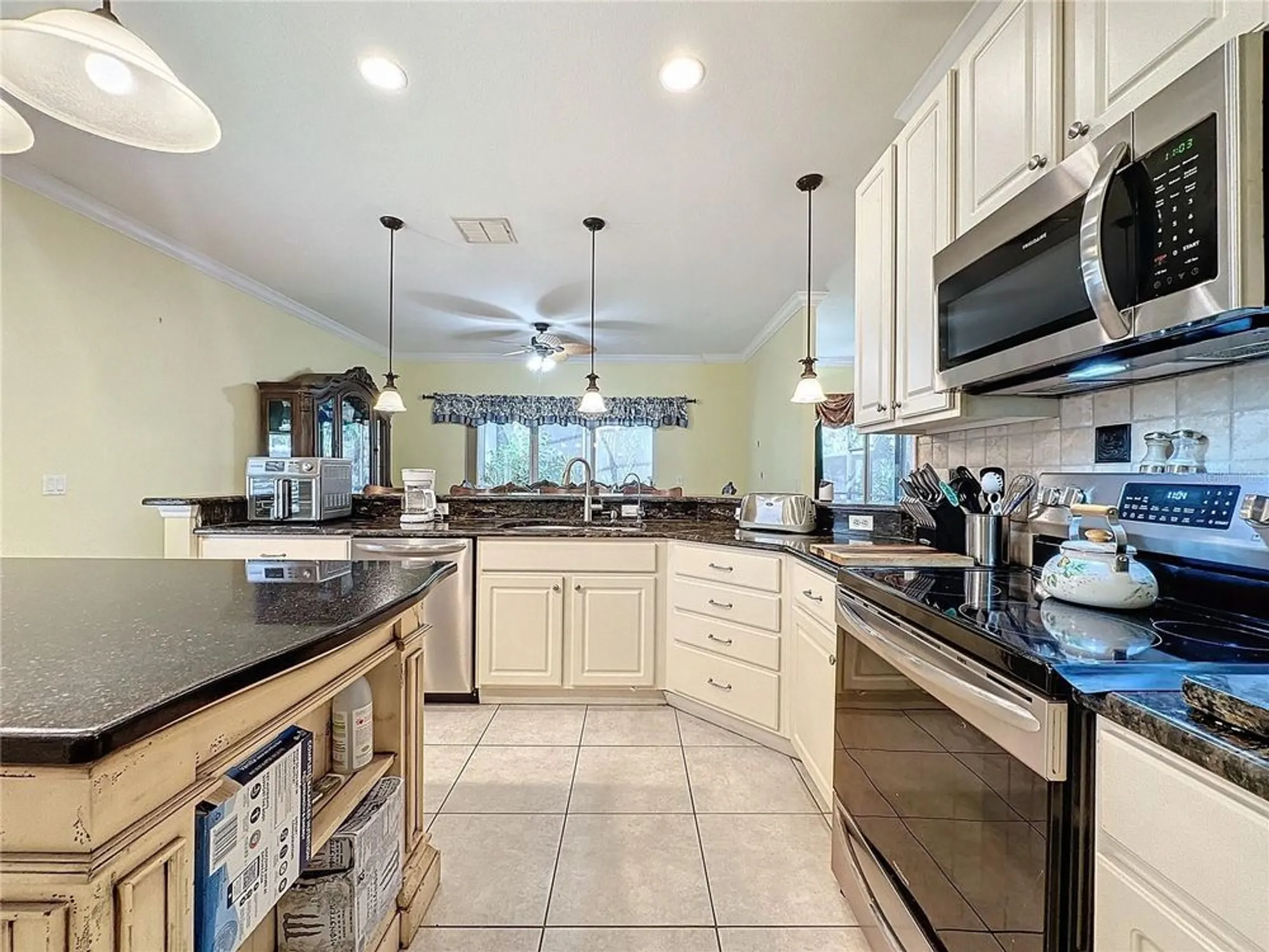 Property Slideshow image 43 of 61 | 258 sand piper dr, Poinciana, FL, 34759