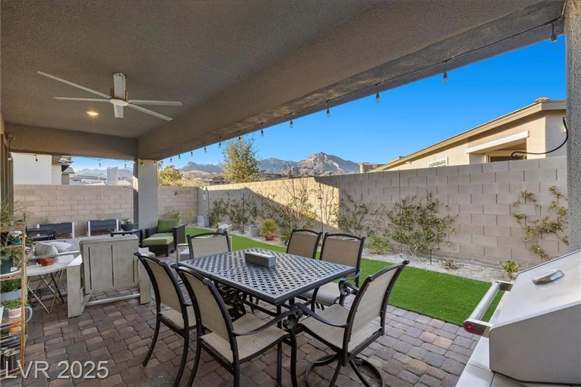 Property Slideshow image 44 of 55 | 12476 heritage bend dr, Las Vegas, NV, 89138