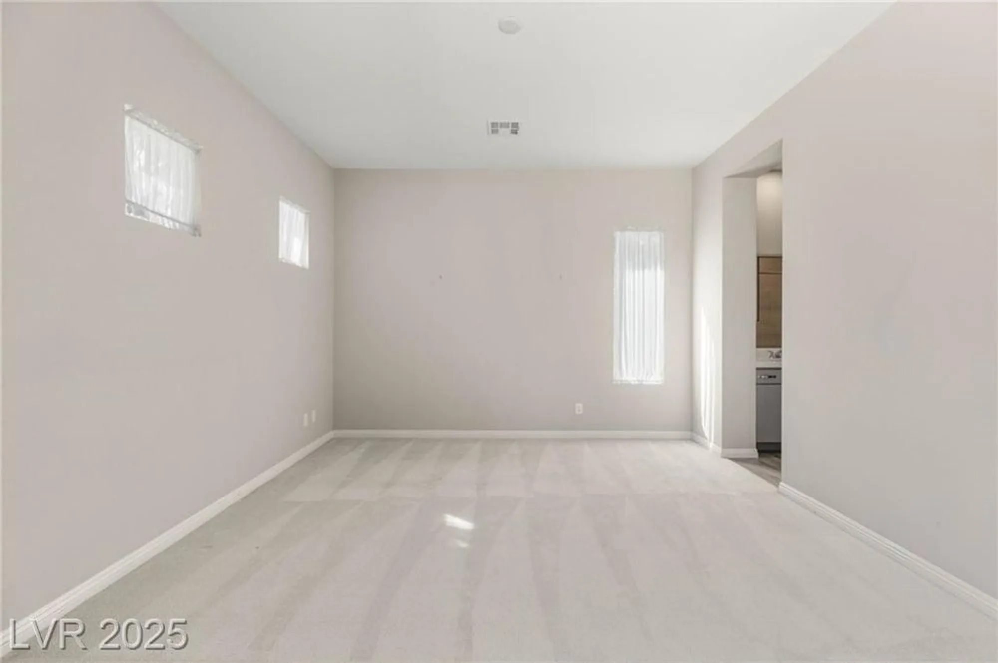 Property Slideshow image 25 of 58 | 9985 regency canyon way, Las Vegas, NV, 89148