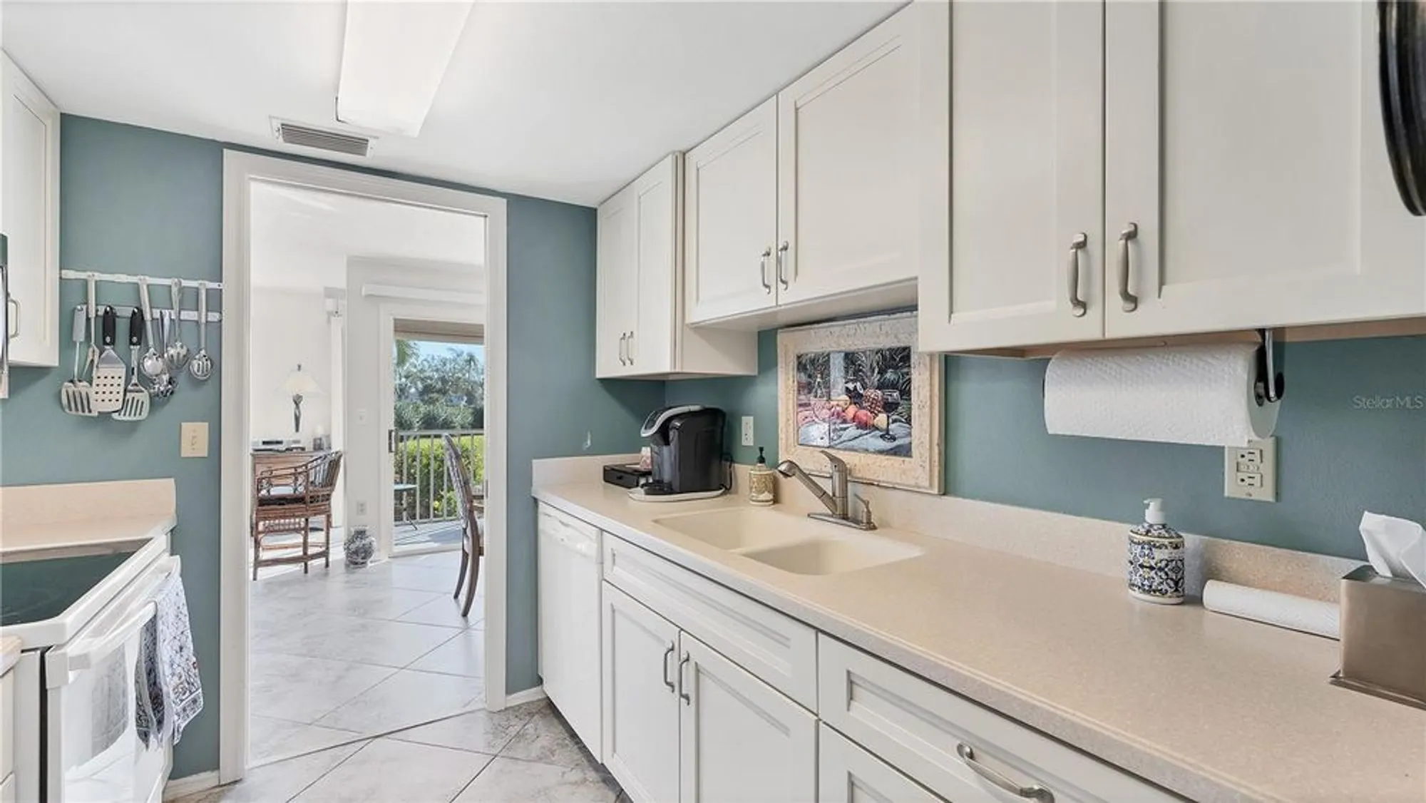 Property Slideshow image 12 of 54 | 983 sandpiper cir, Bradenton, FL, 34209