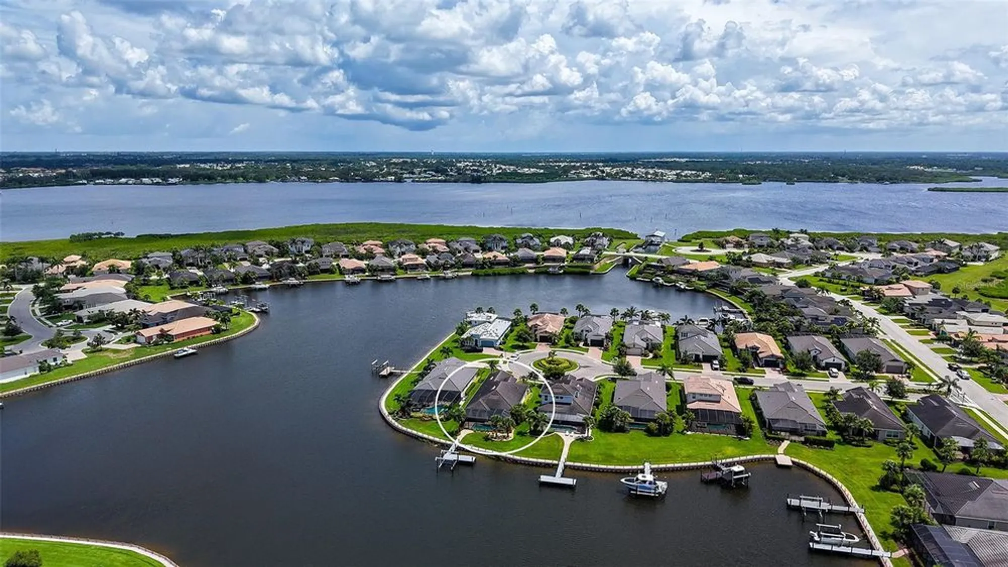 Property Slideshow image 59 of 78 | 1114 bearing ct, Bradenton, FL, 34208